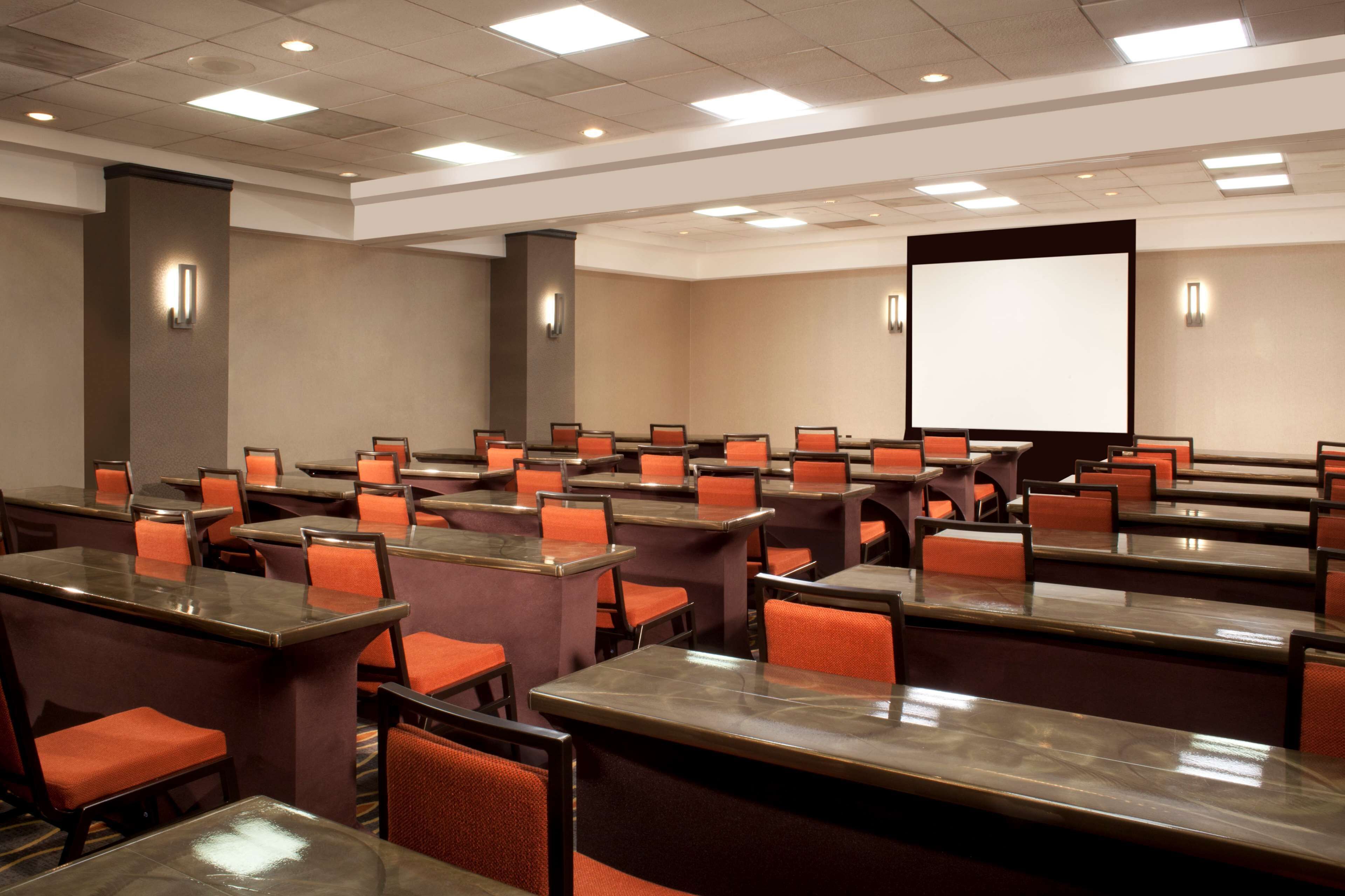 Embassy Suites by Hilton Austin Arboretum Embassy Suites by Hilton Austin Arboretum