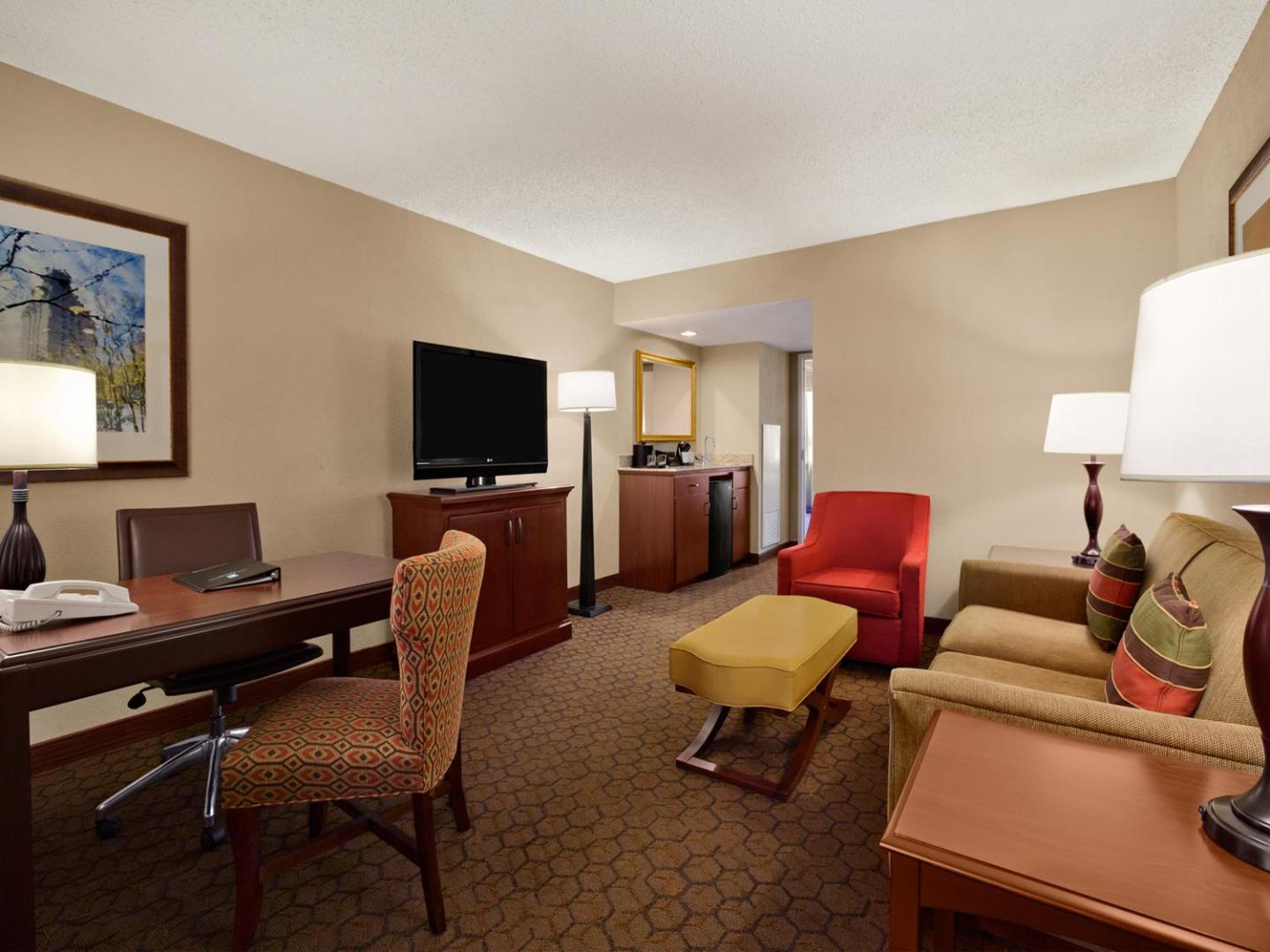 Embassy Suites by Hilton Austin Arboretum Embassy Suites by Hilton Austin Arboretum