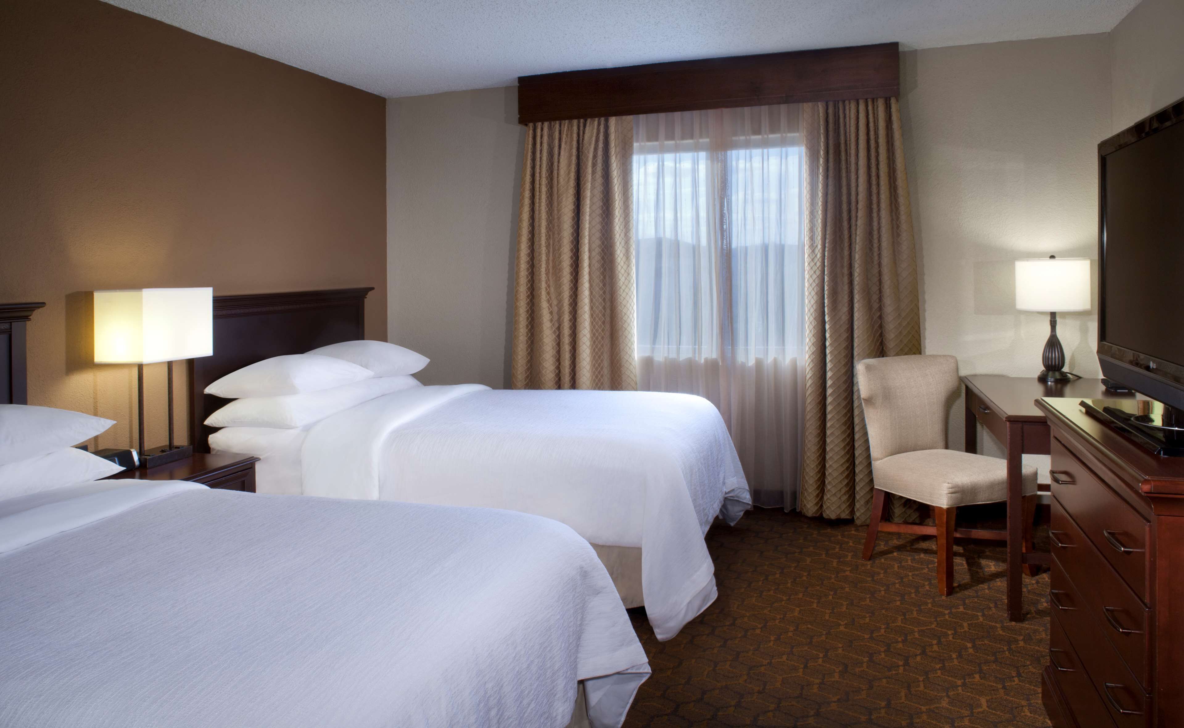 Embassy Suites by Hilton Austin Arboretum Embassy Suites by Hilton Austin Arboretum