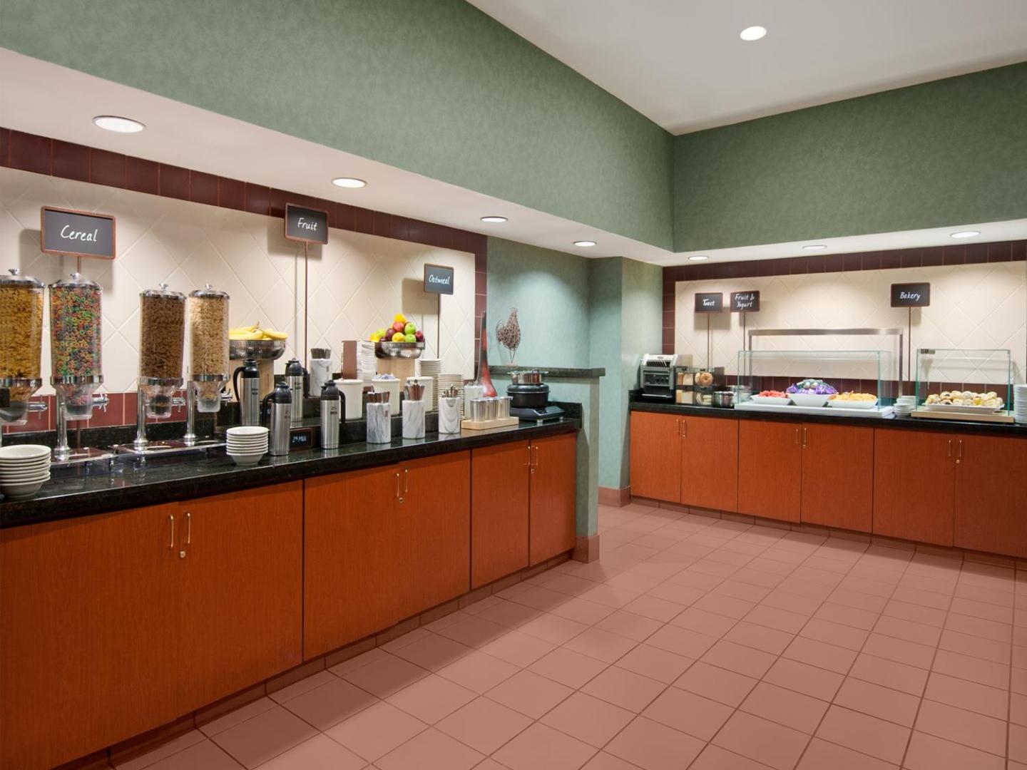 Embassy Suites by Hilton Austin Arboretum Embassy Suites by Hilton Austin Arboretum