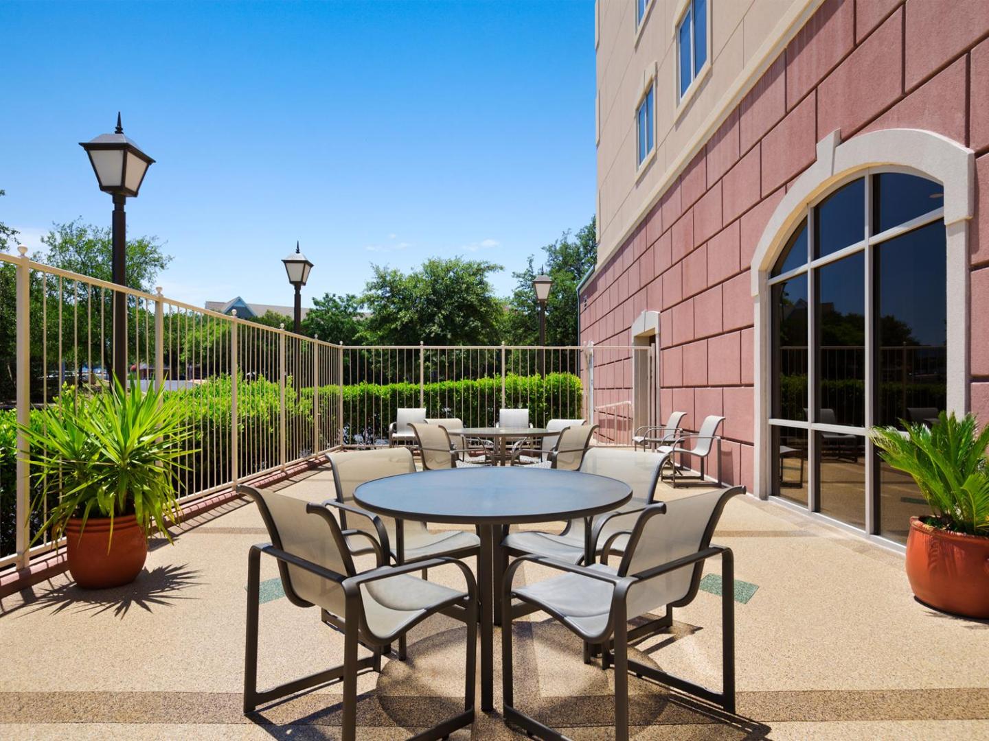 Embassy Suites by Hilton Austin Arboretum Embassy Suites by Hilton Austin Arboretum