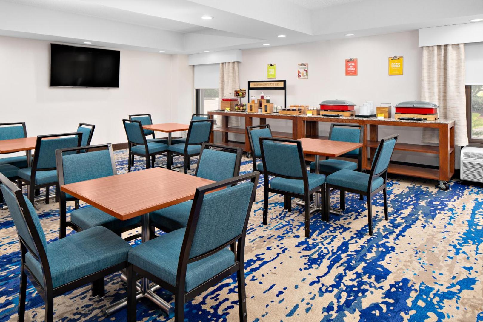 Hampton Inn Austin-North @ I-35 & Hwy 183 Hampton Inn Austin-North @ I-35 & Hwy 183