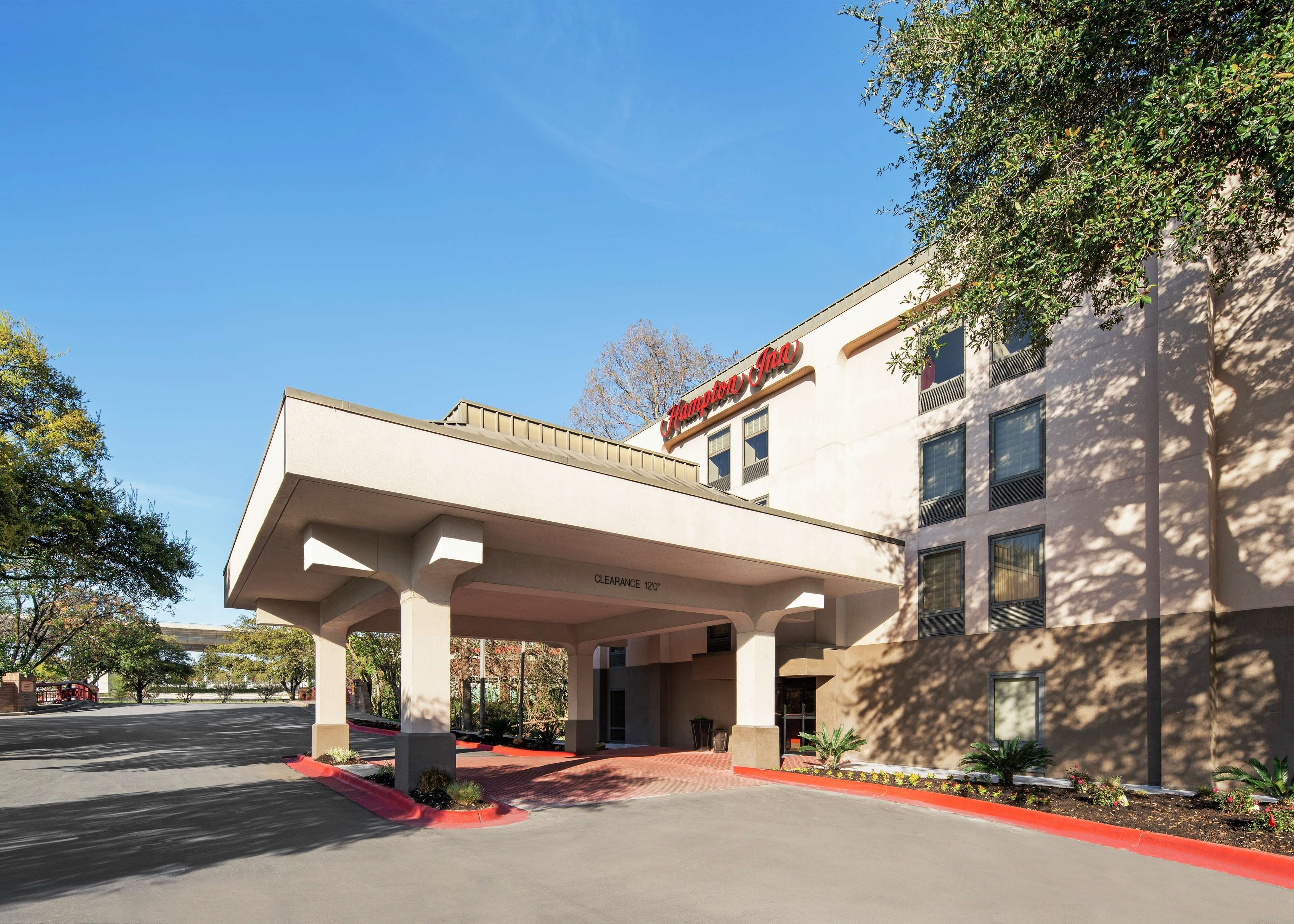 Hampton Inn Austin-North @ I-35 & Hwy 183 Hampton Inn Austin-North @ I-35 & Hwy 183