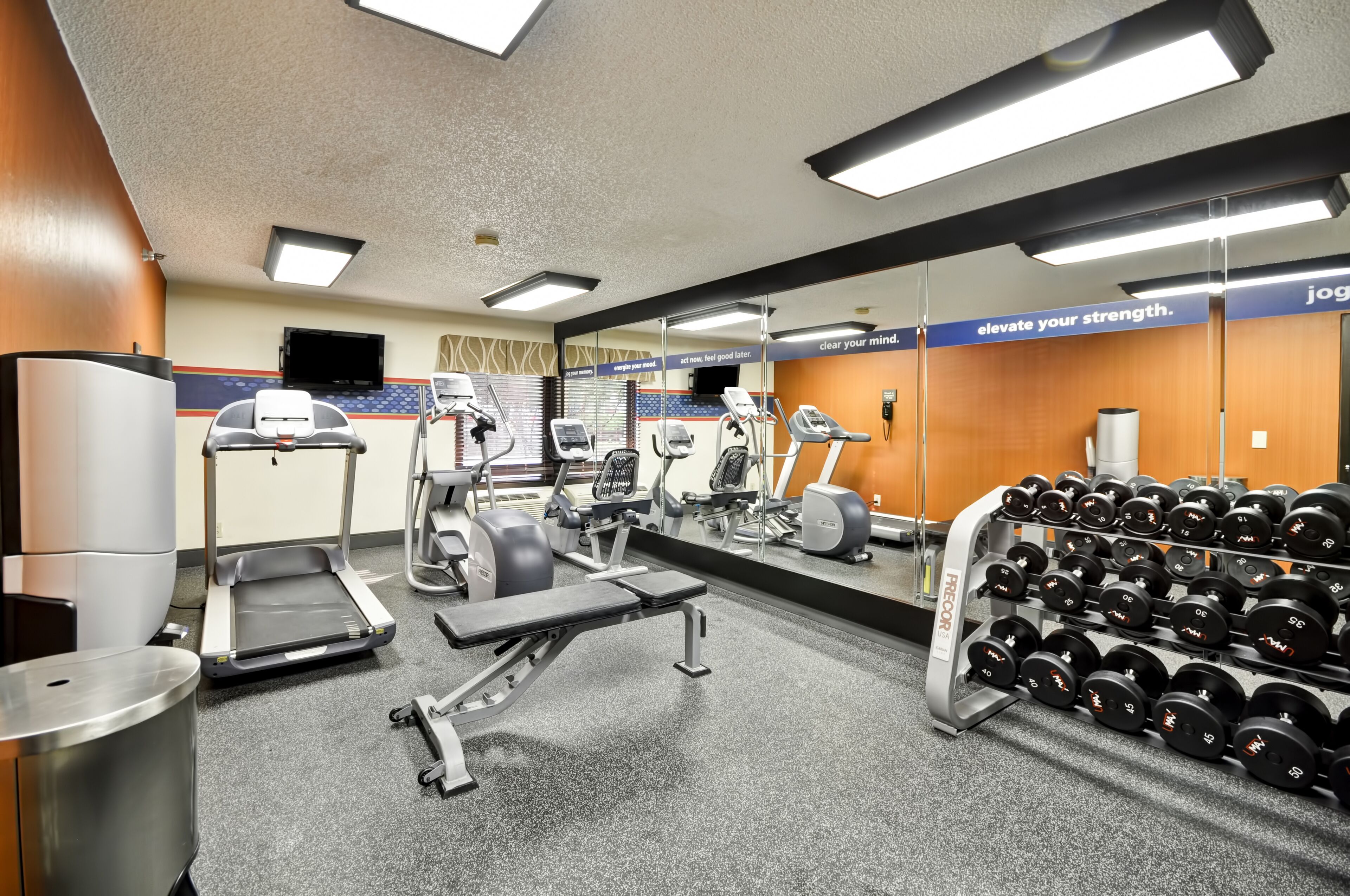 Hampton Inn Austin-North @ I-35 & Hwy 183 Hampton Inn Austin-North @ I-35 & Hwy 183