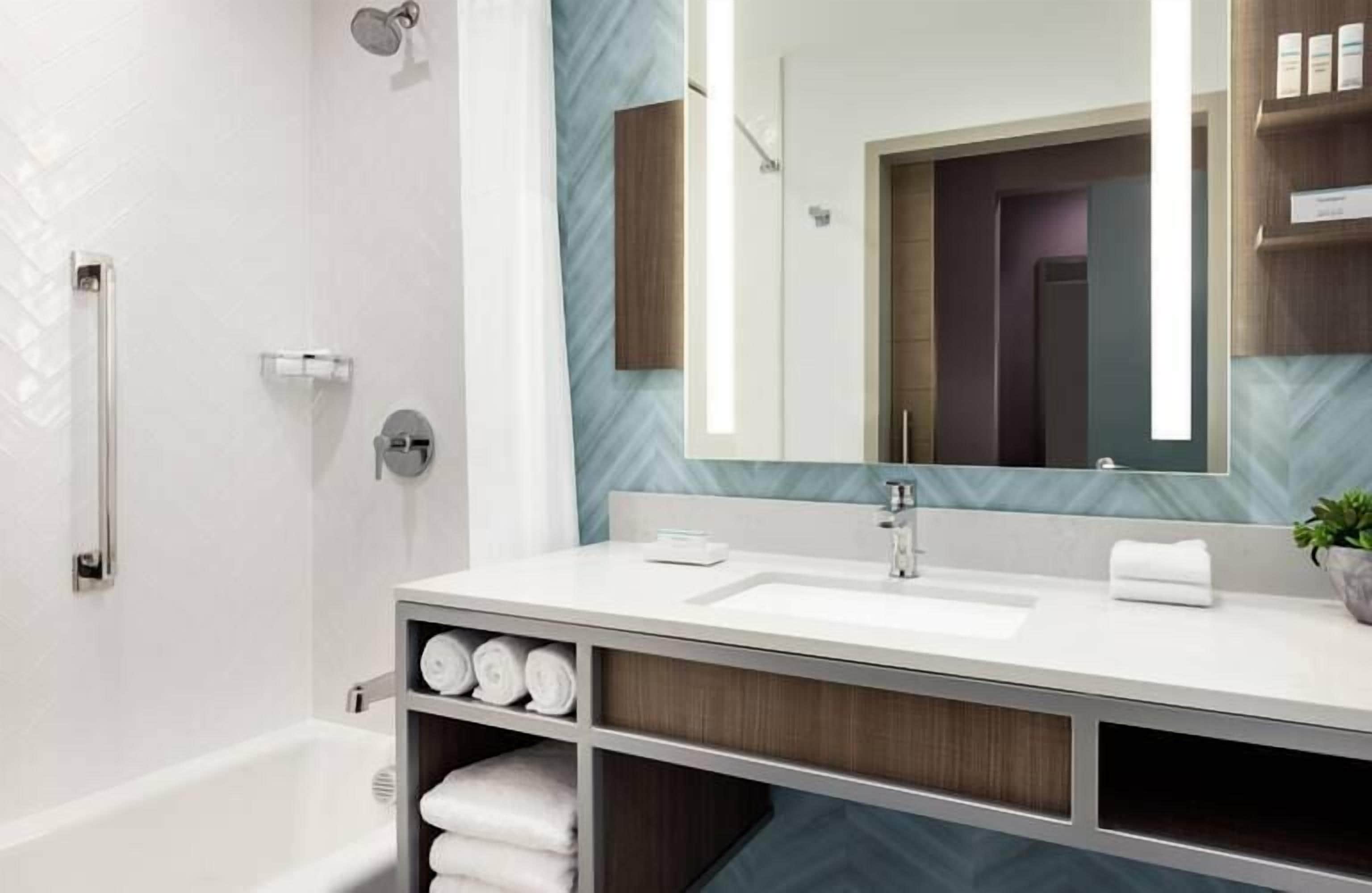 Hilton Garden Inn Austin Central Hilton Garden Inn Austin Central