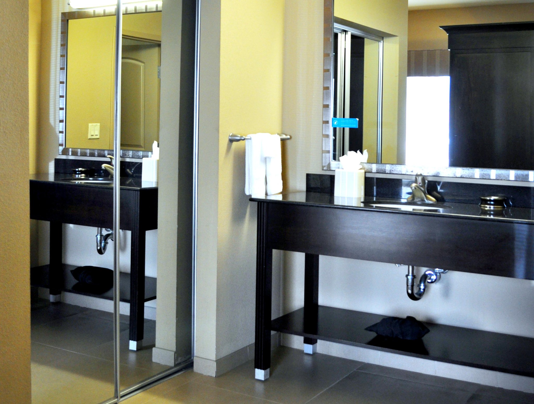 Hampton Inn & Suites Bay City Hampton Inn & Suites Bay City
