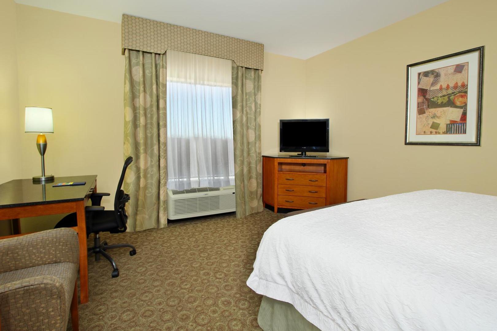 Hampton Inn & Suites Buffalo Hampton Inn & Suites Buffalo