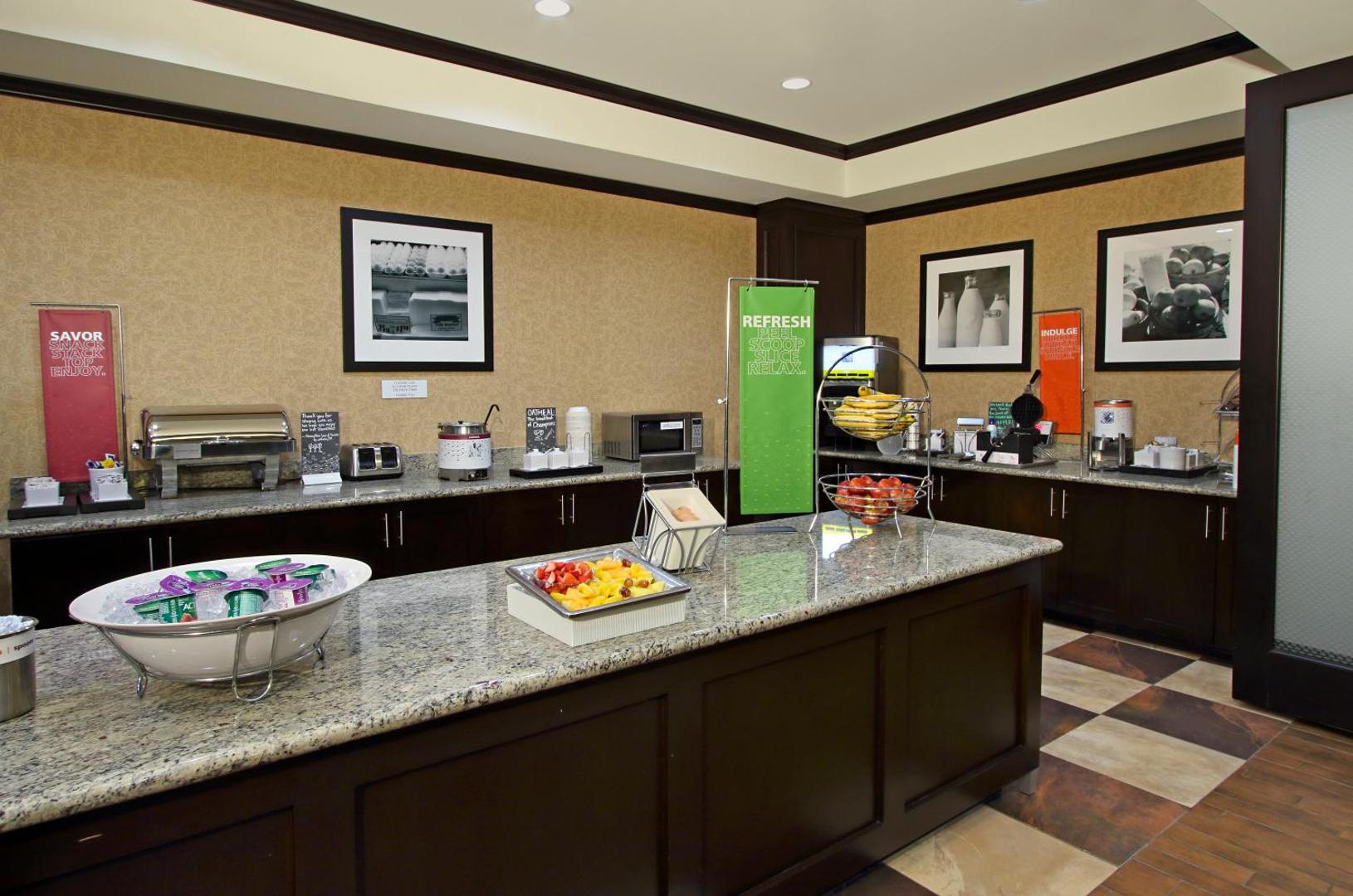 Hampton Inn & Suites Buffalo Hampton Inn & Suites Buffalo