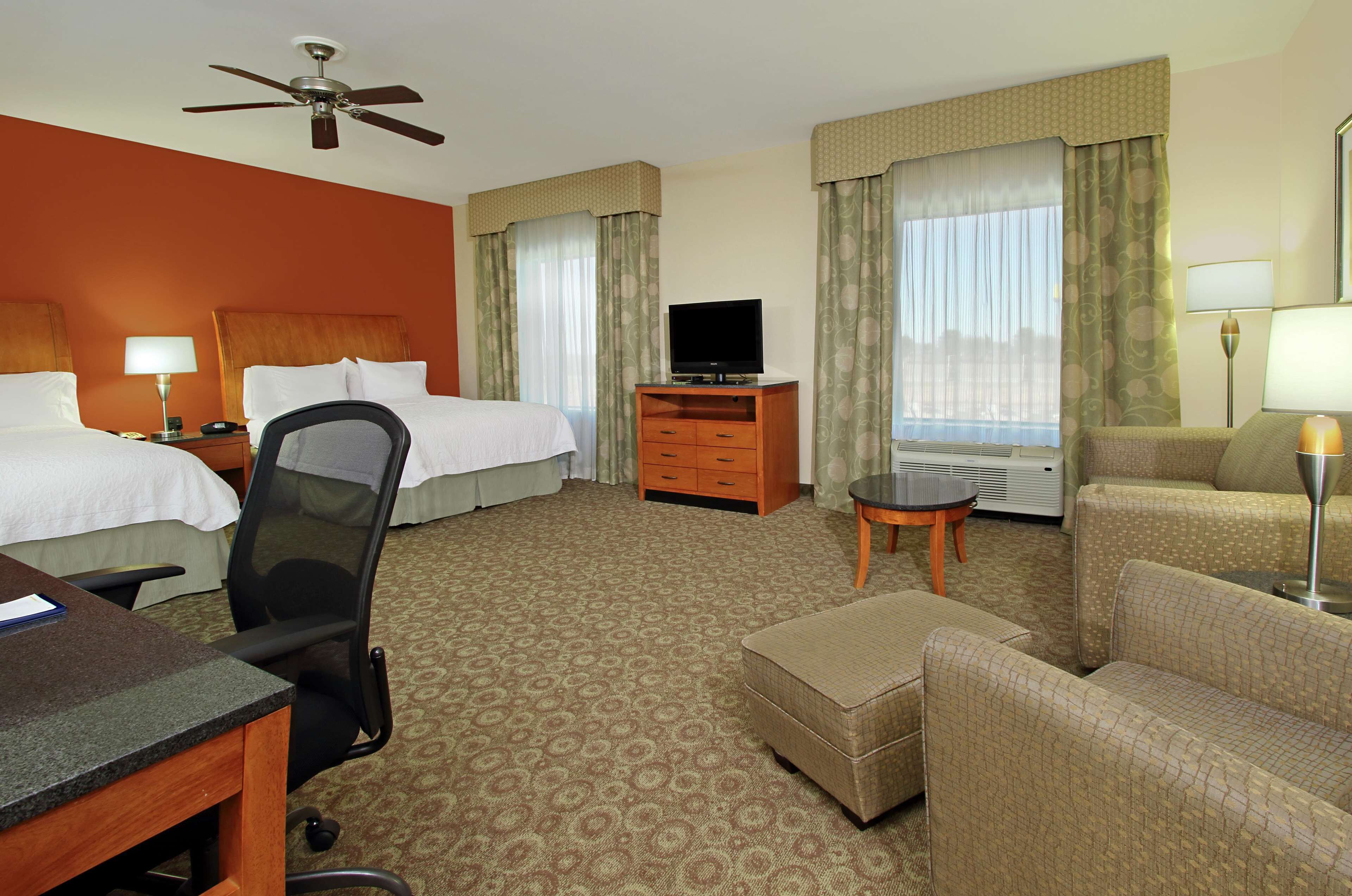 Hampton Inn & Suites Buffalo Hampton Inn & Suites Buffalo