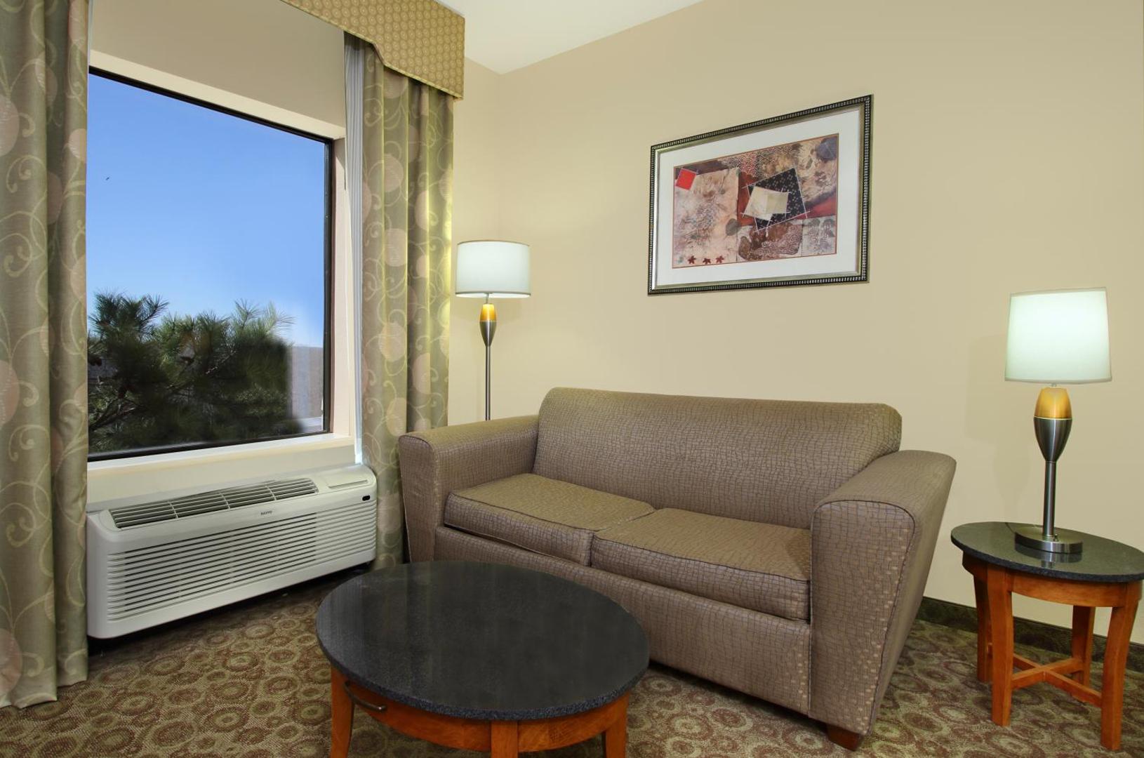 Hampton Inn & Suites Buffalo Hampton Inn & Suites Buffalo