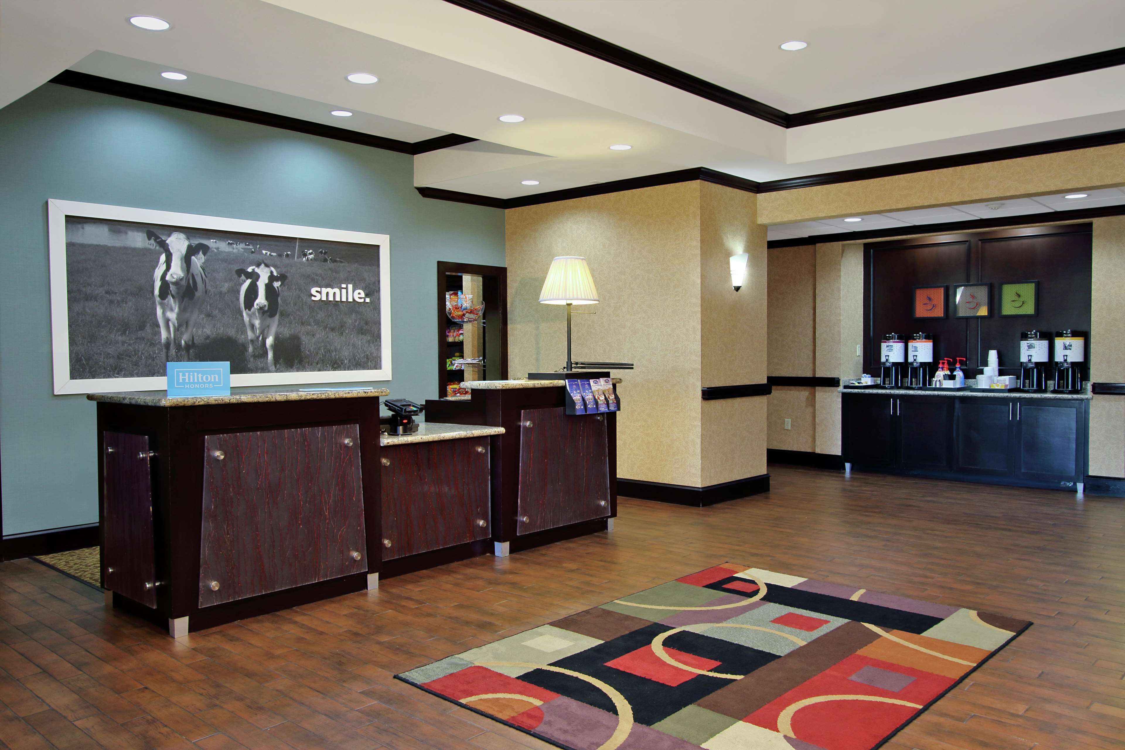 Hampton Inn & Suites Buffalo Hampton Inn & Suites Buffalo