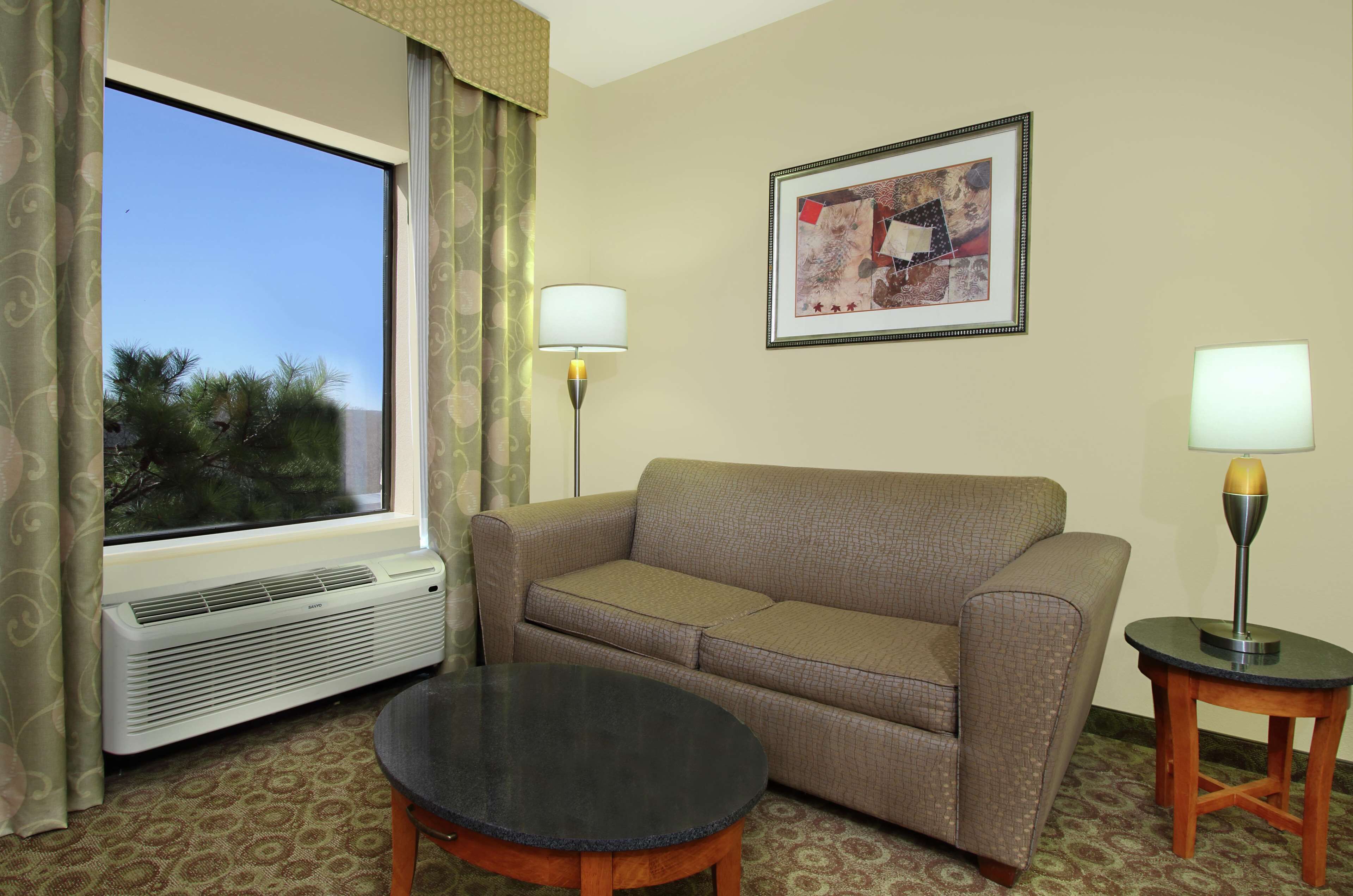 Hampton Inn & Suites Buffalo Hampton Inn & Suites Buffalo