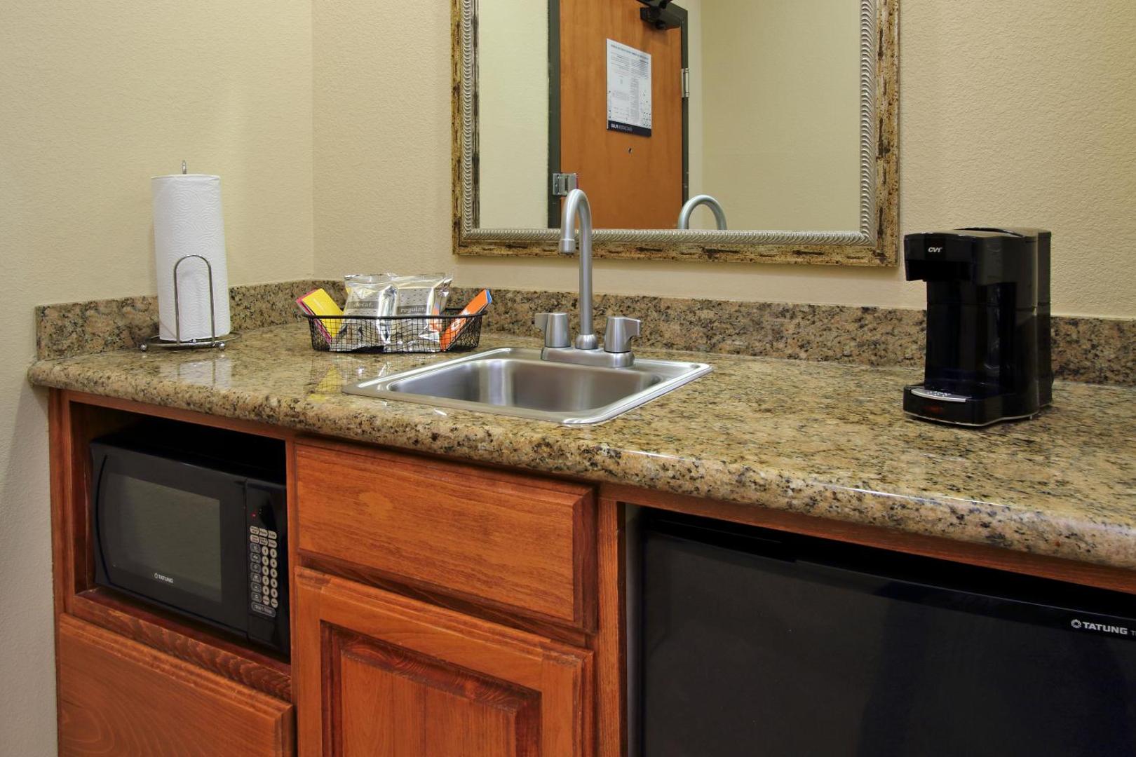 Hampton Inn & Suites Buffalo Hampton Inn & Suites Buffalo