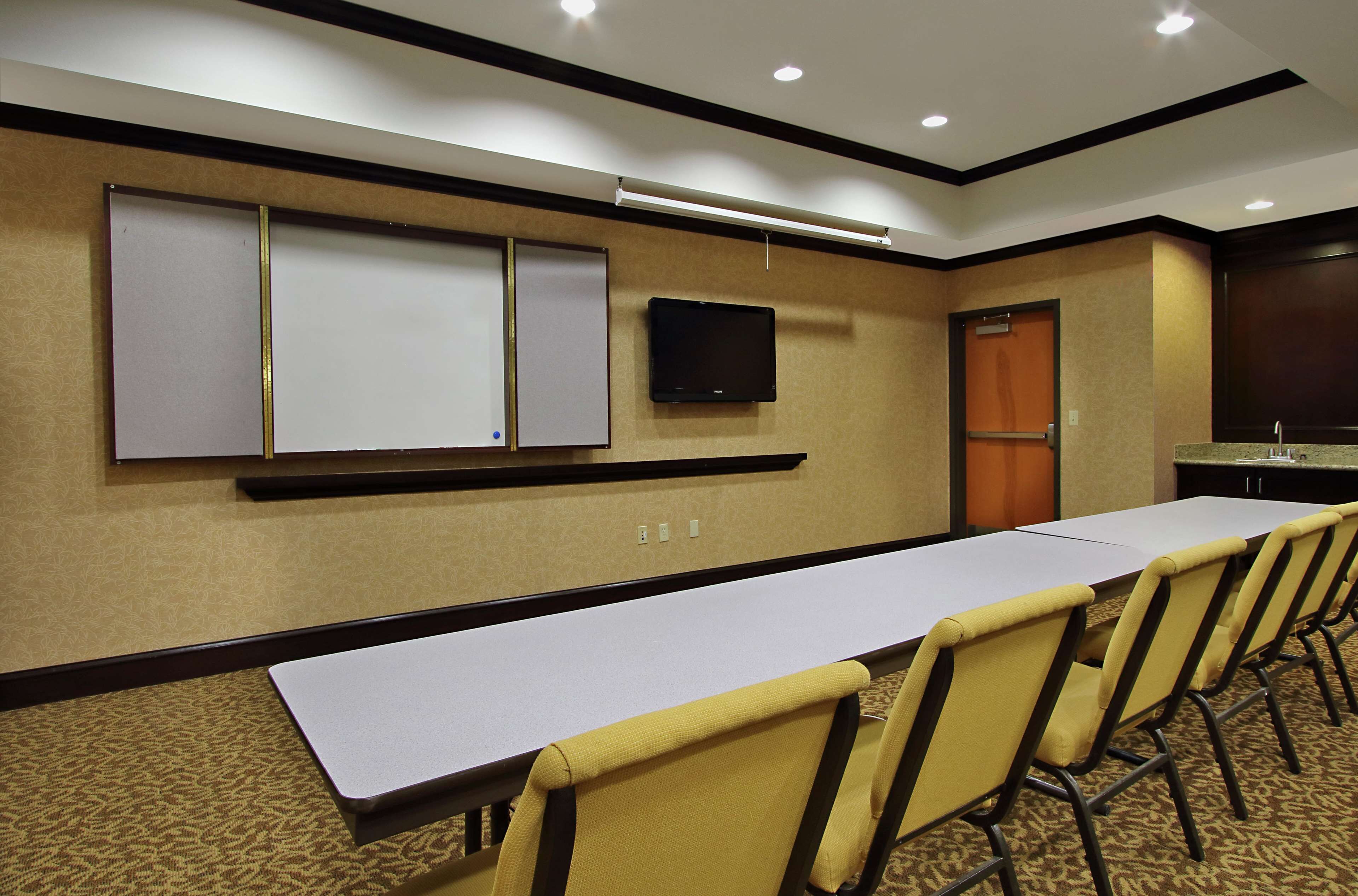 Hampton Inn & Suites Buffalo Hampton Inn & Suites Buffalo