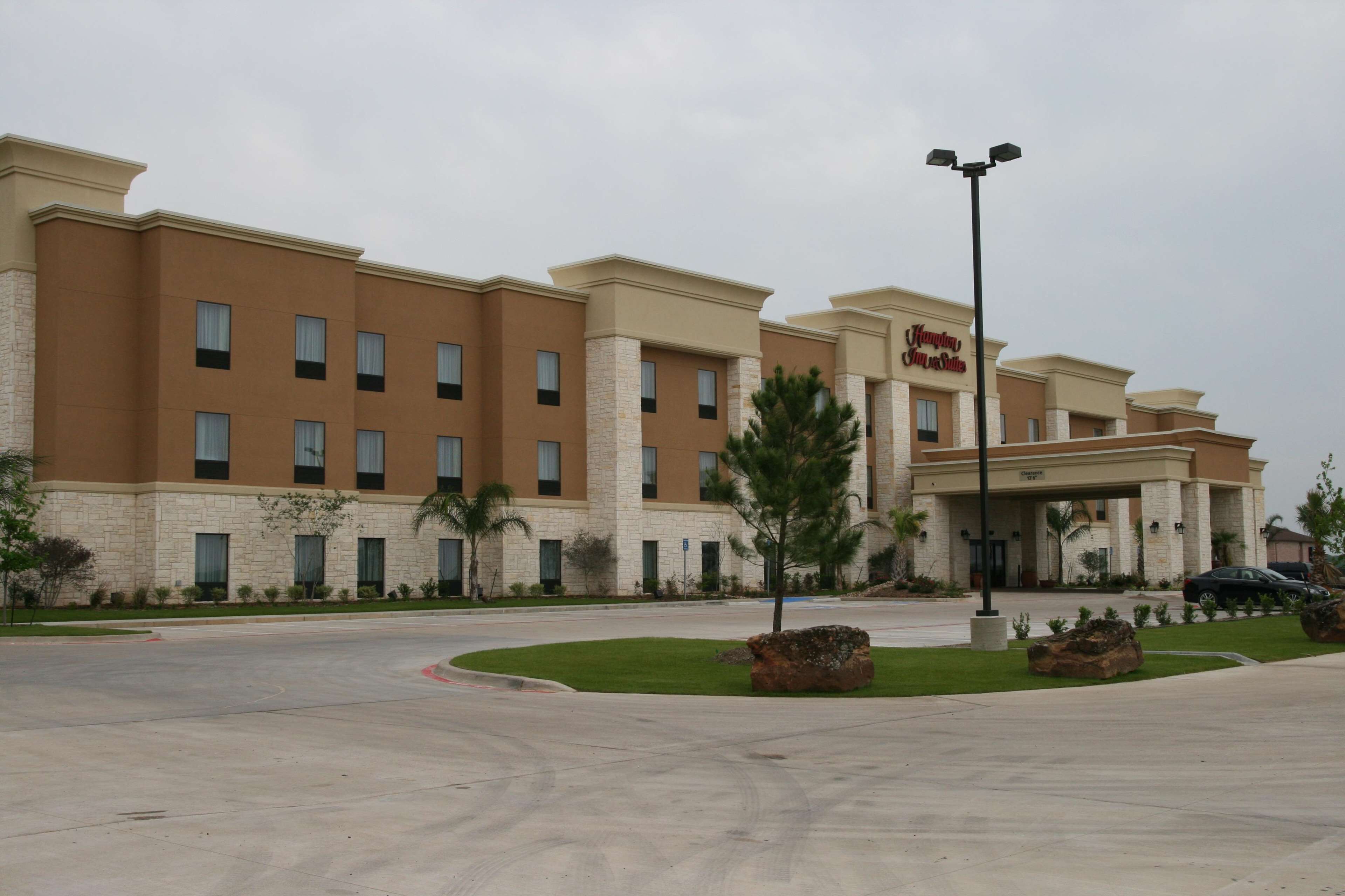 Hampton Inn & Suites Buffalo Hampton Inn & Suites Buffalo