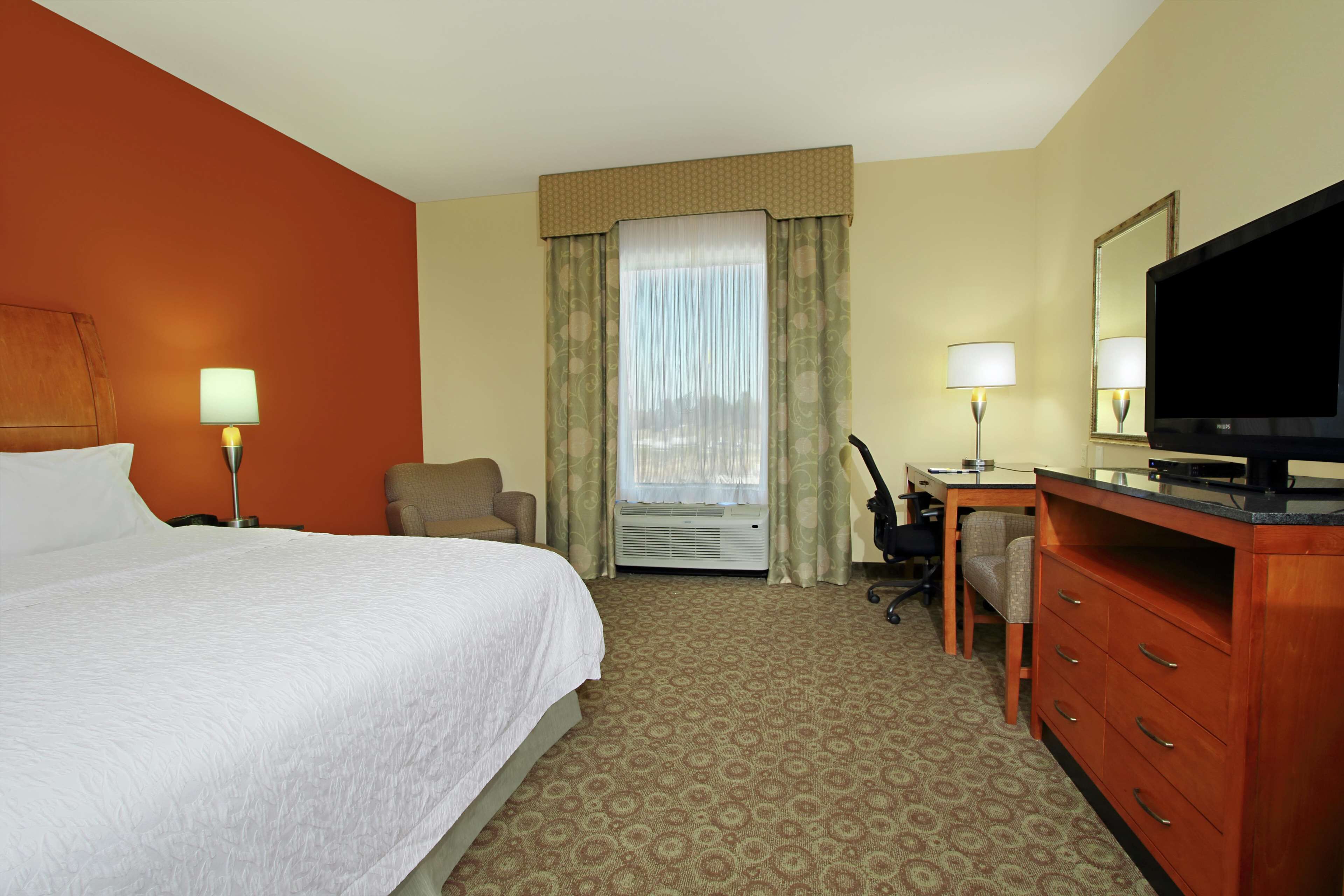 Hampton Inn & Suites Buffalo Hampton Inn & Suites Buffalo