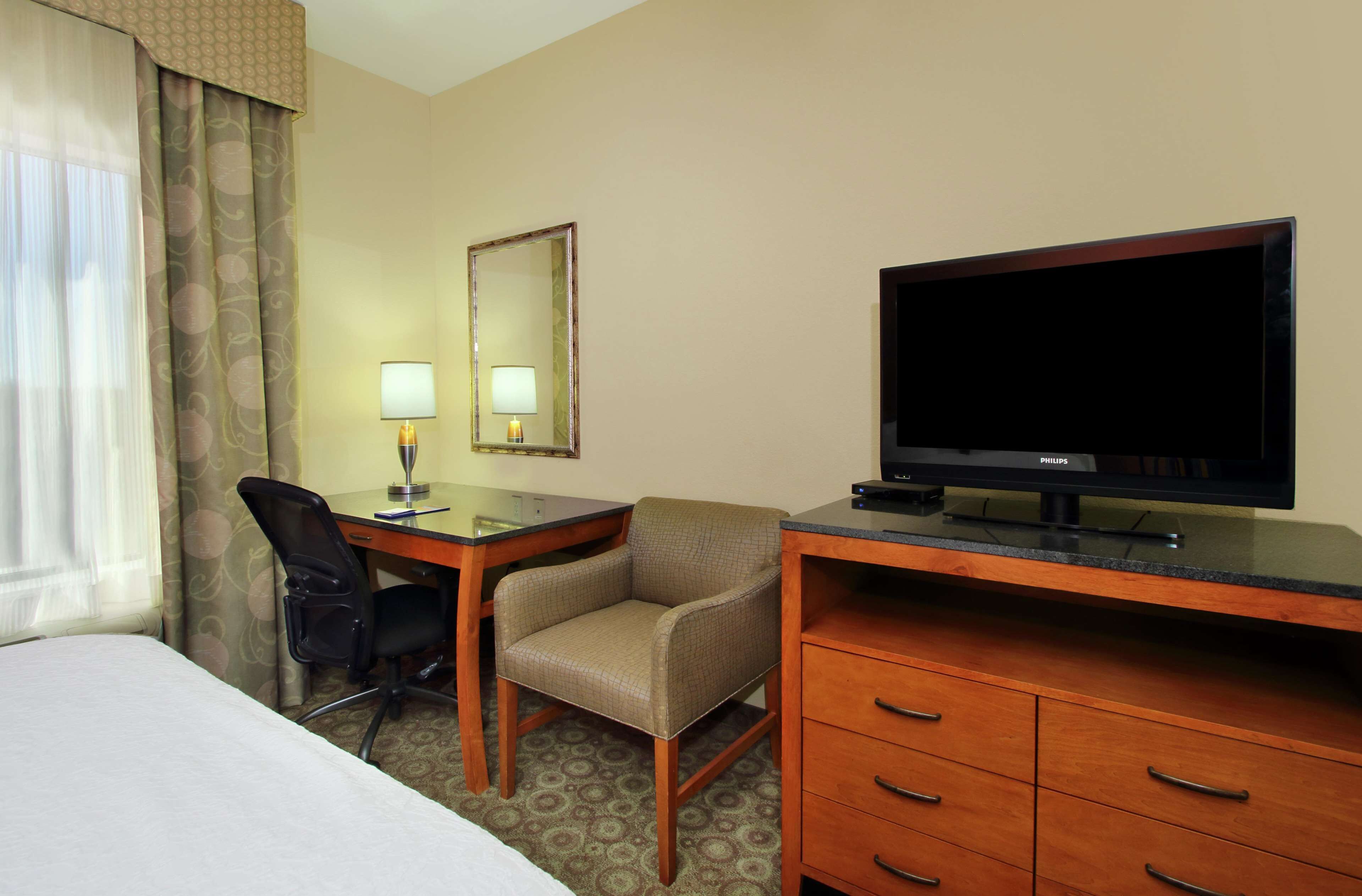 Hampton Inn & Suites Buffalo Hampton Inn & Suites Buffalo