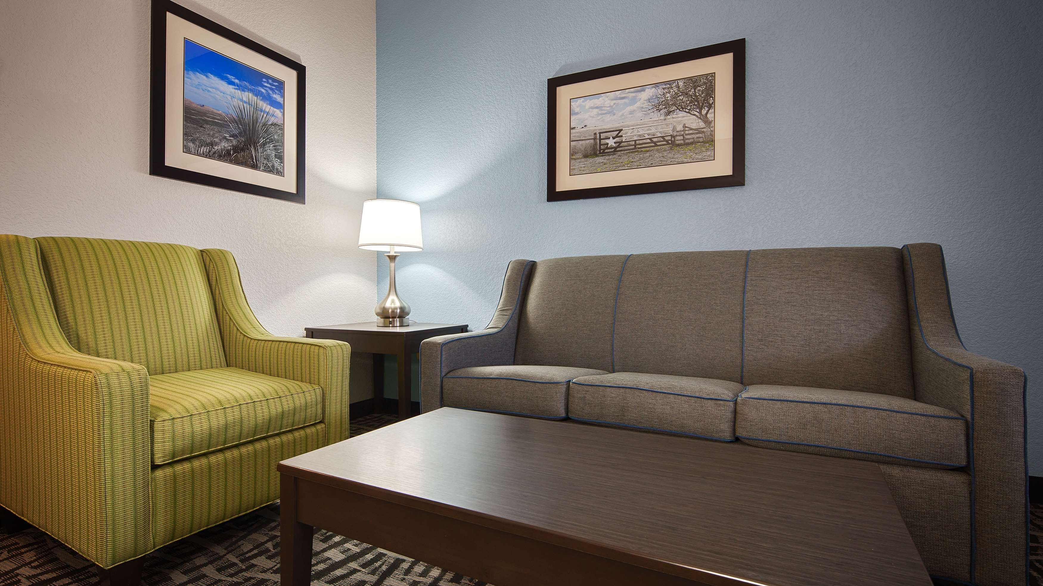 Best Western Plus Lonestar Inn and Suites