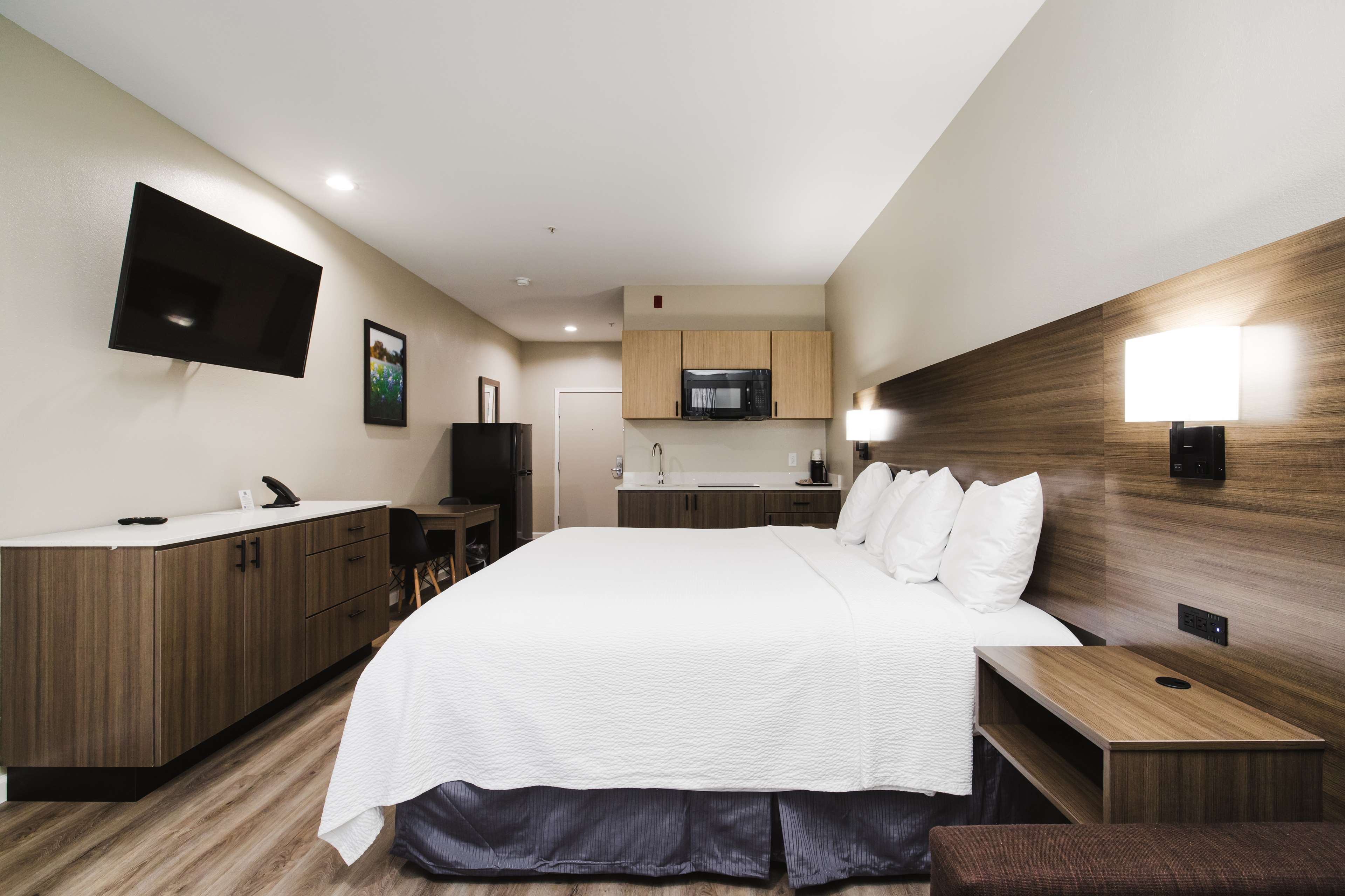 SureStay Studio by Best Western Conroe Downtown