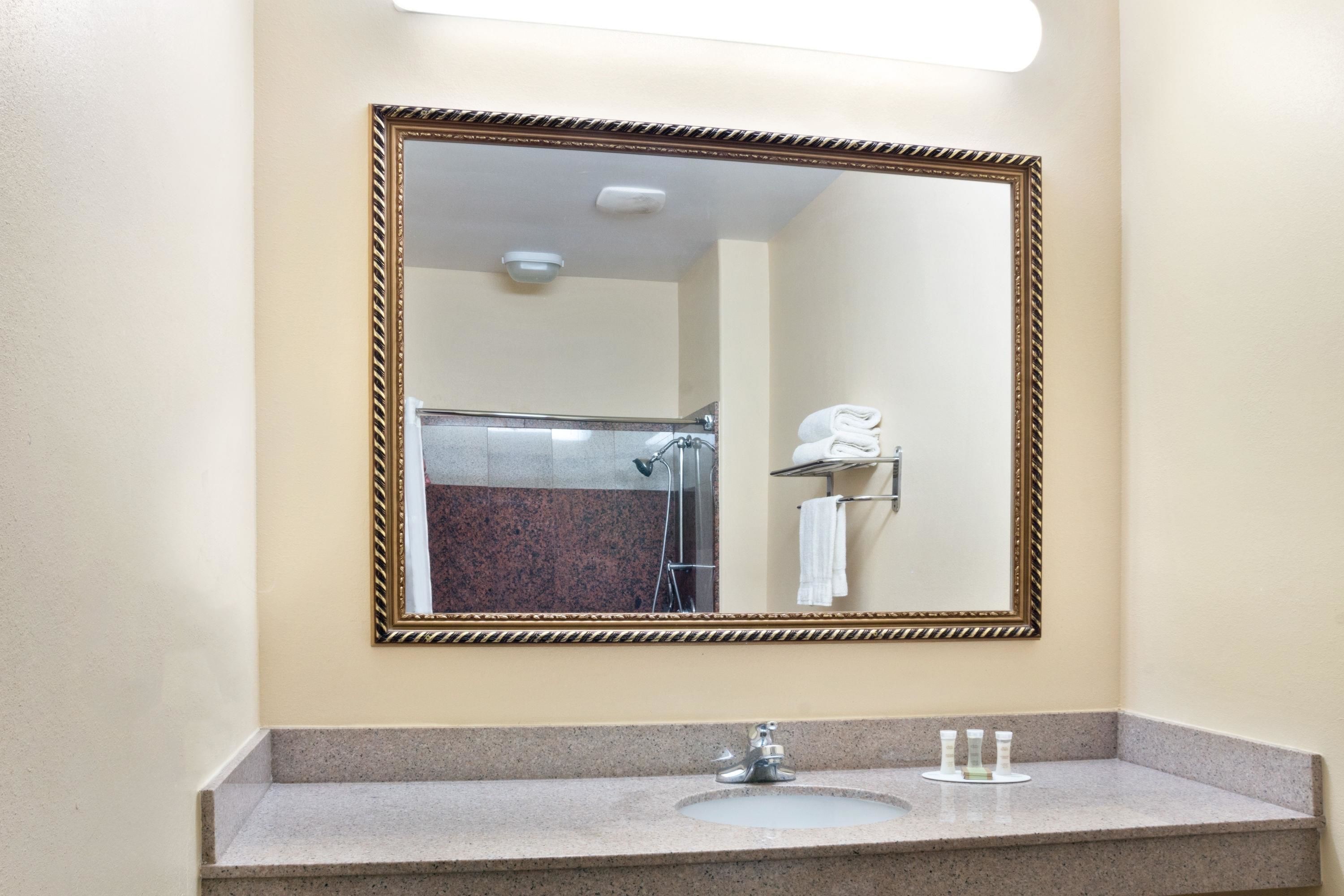 SureStay Studio by Best Western Conroe Downtown
