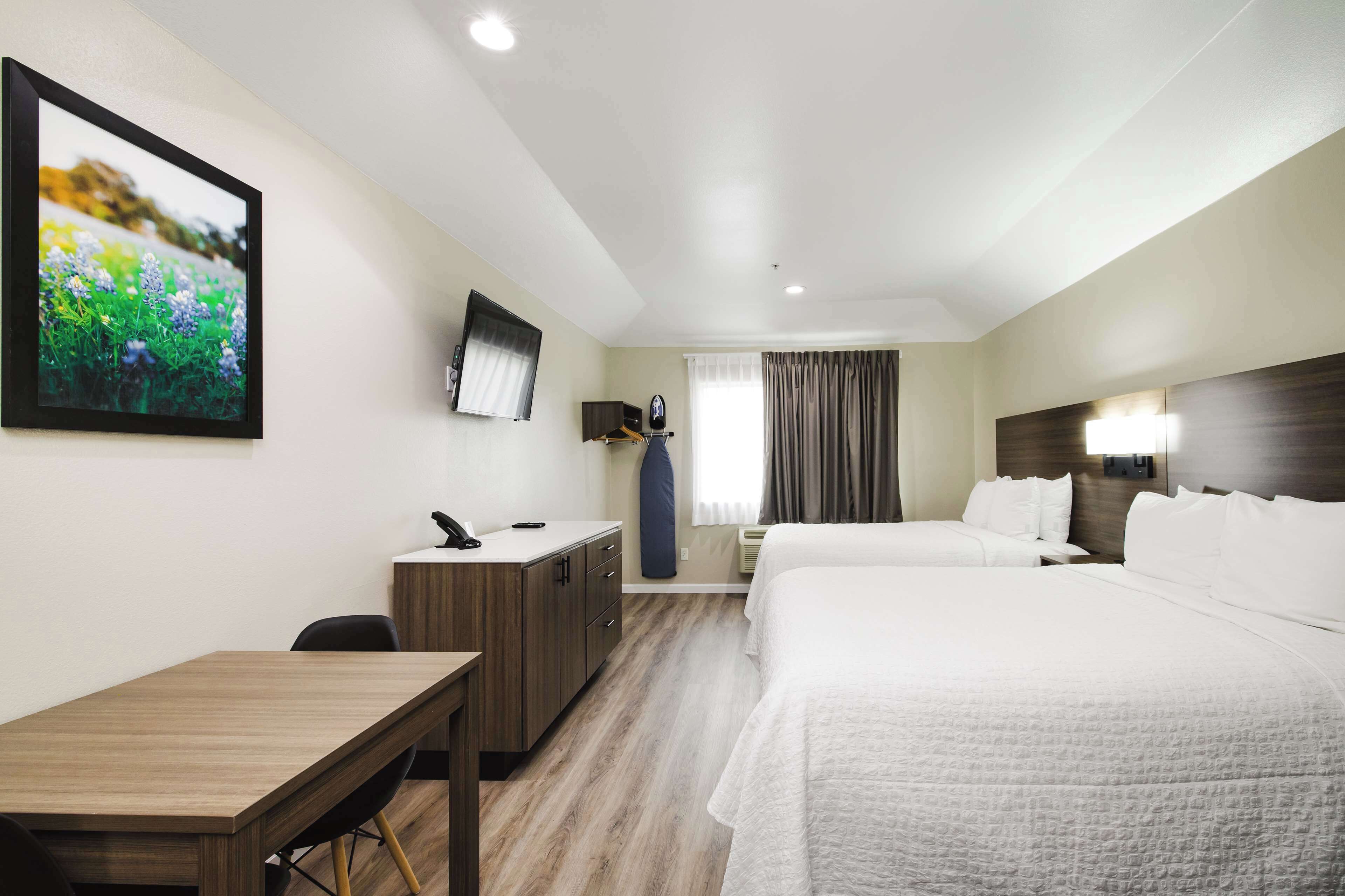 SureStay Studio by Best Western Conroe Downtown
