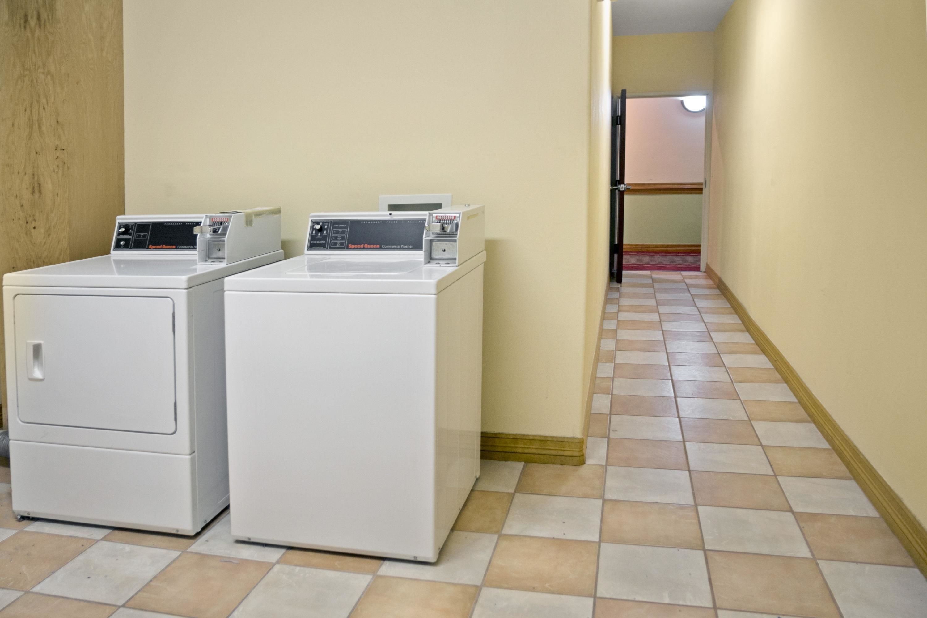 SureStay Studio by Best Western Conroe Downtown