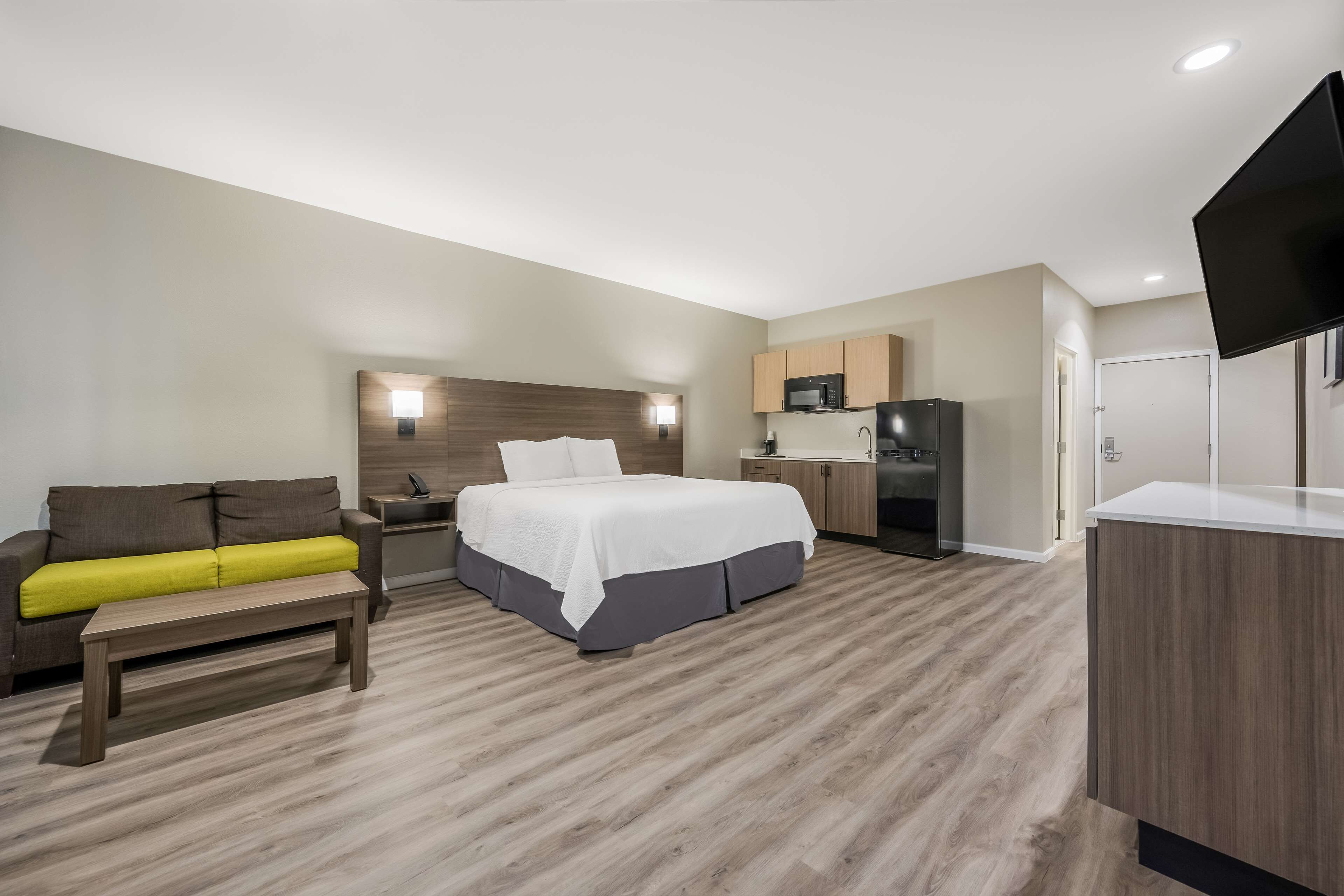 SureStay Studio by Best Western Conroe Downtown