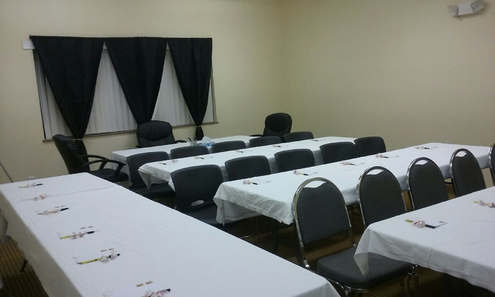 SureStay Studio by Best Western Conroe Downtown