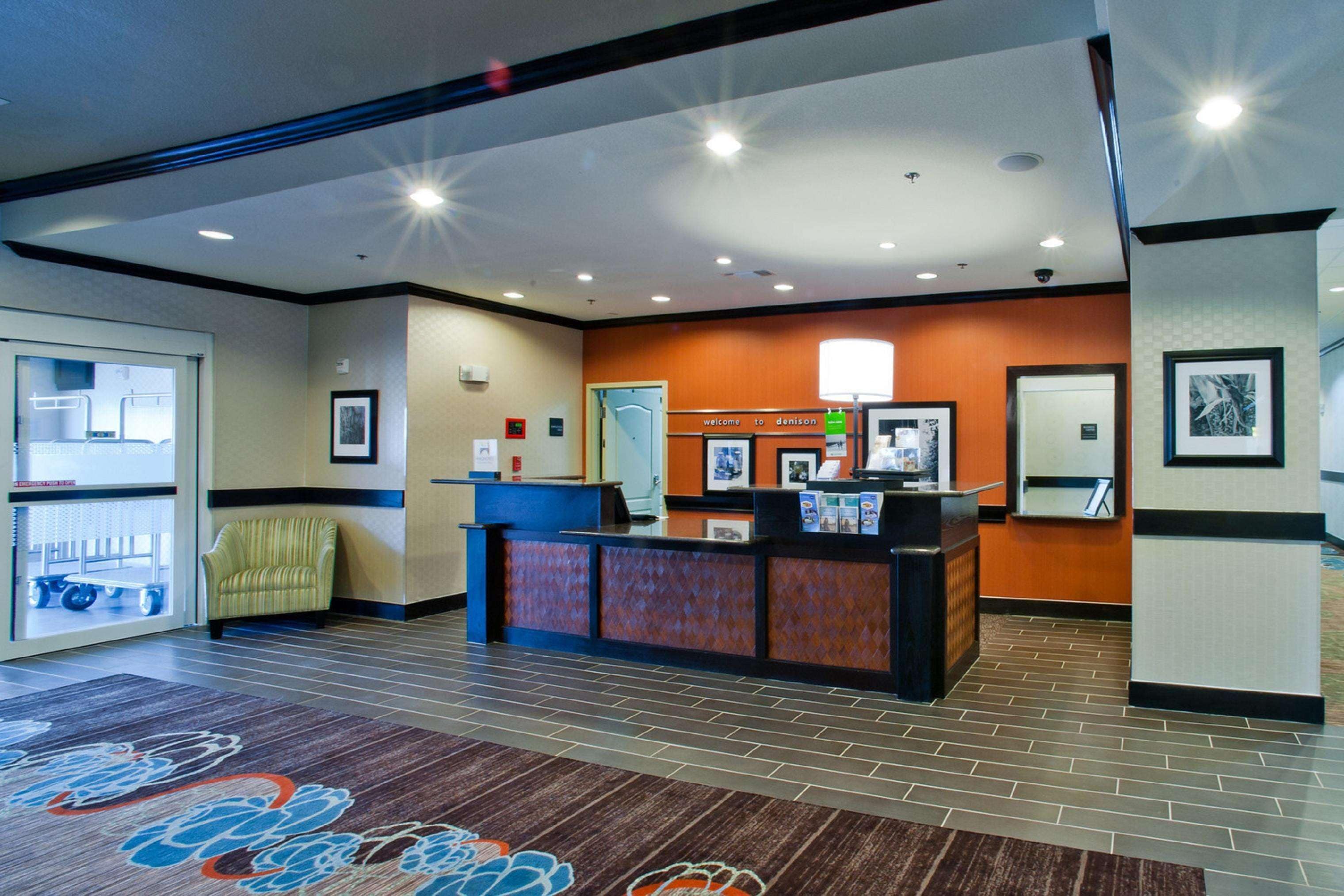Hampton Inn & Suites Denison Hampton Inn & Suites Denison