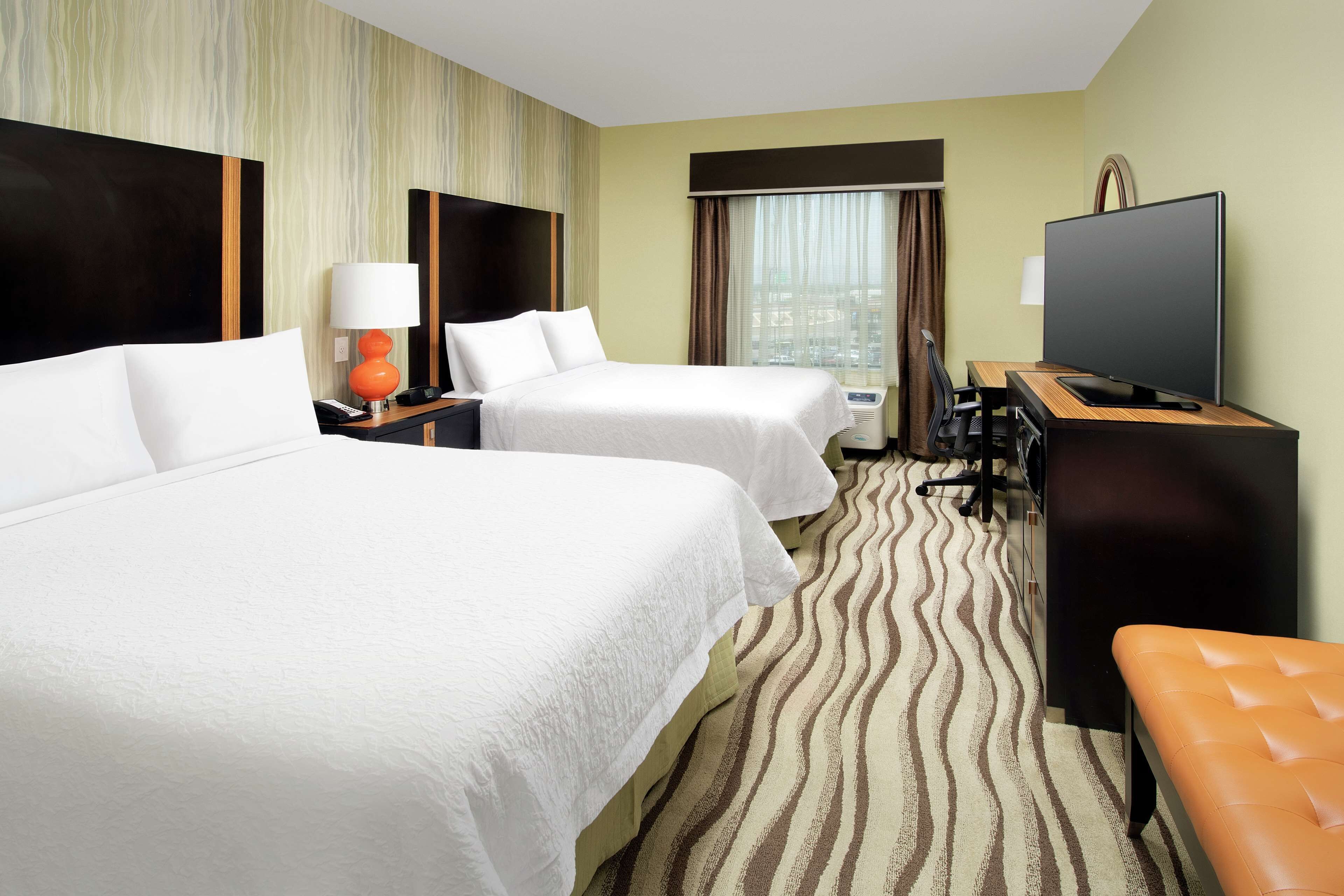 Hampton Inn & Suites El Paso/East Hampton Inn & Suites El Paso/East