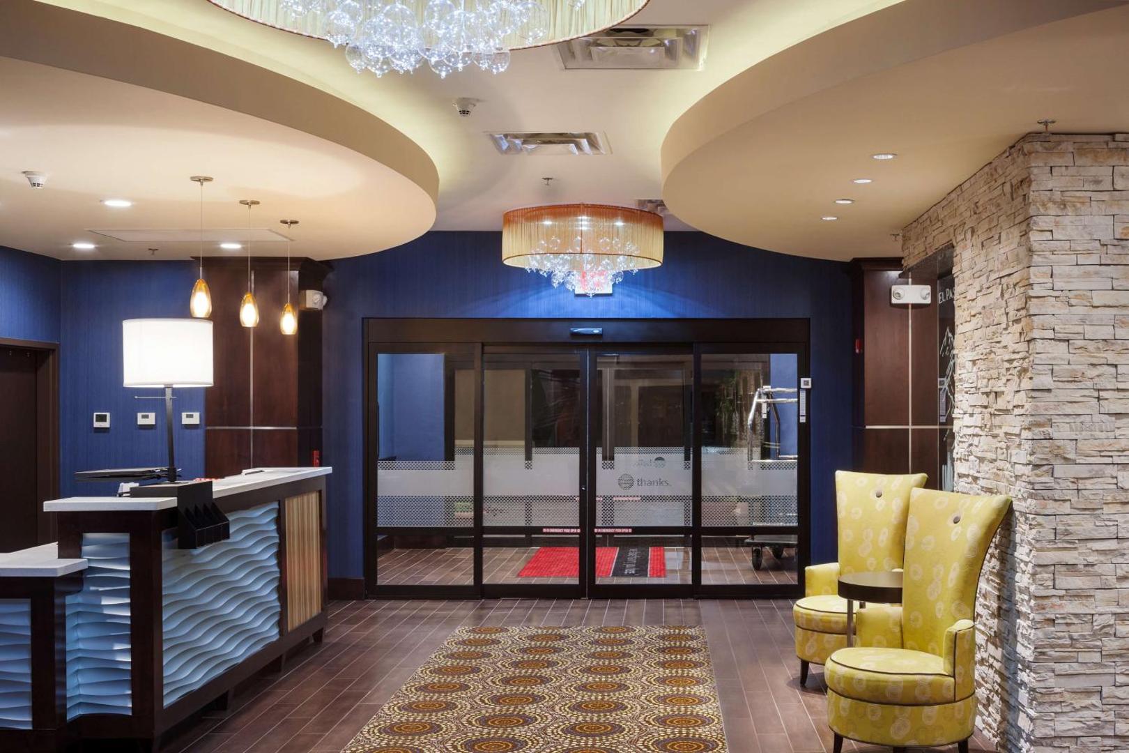 Hampton Inn & Suites El Paso/East Hampton Inn & Suites El Paso/East