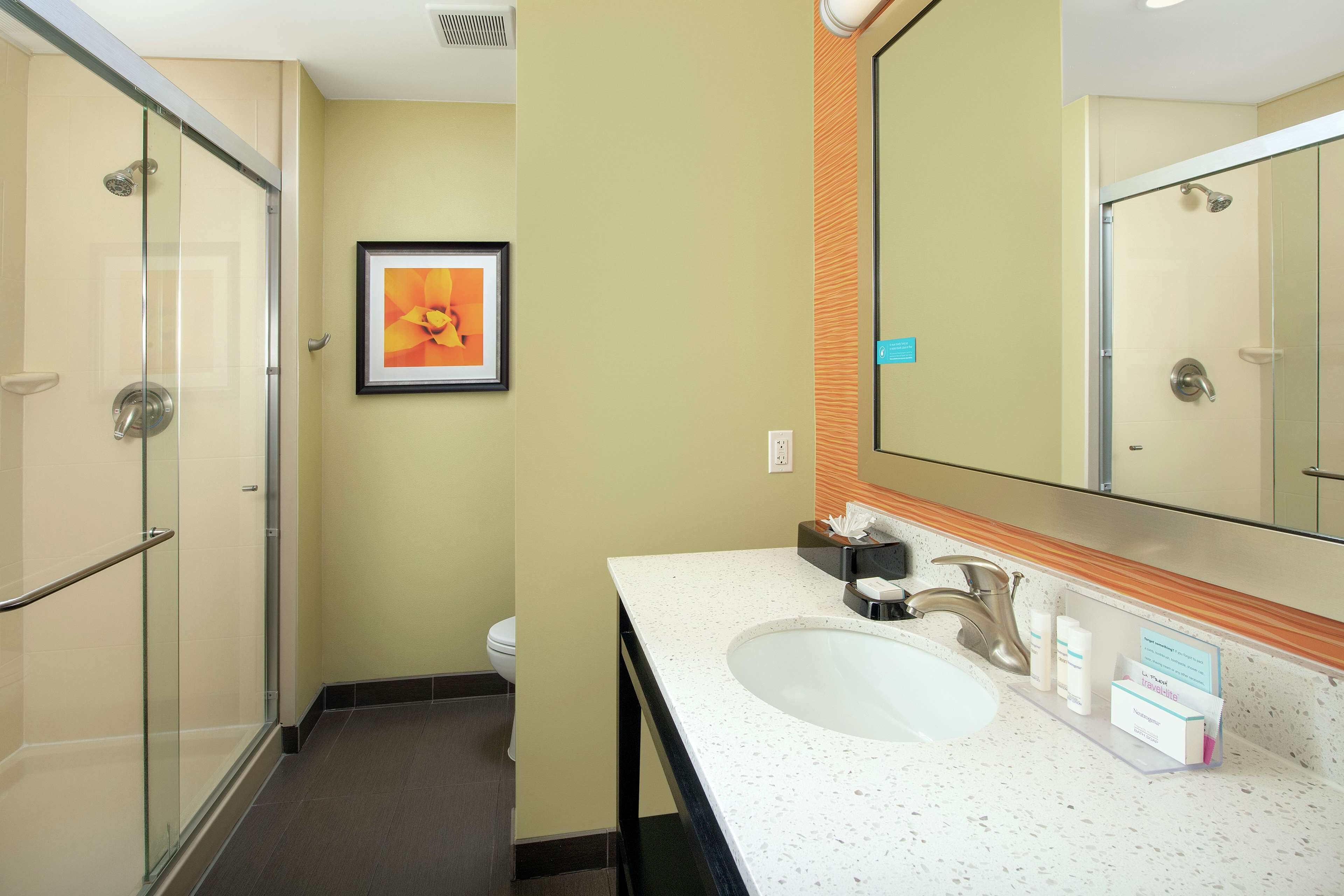 Hampton Inn & Suites El Paso/East Hampton Inn & Suites El Paso/East