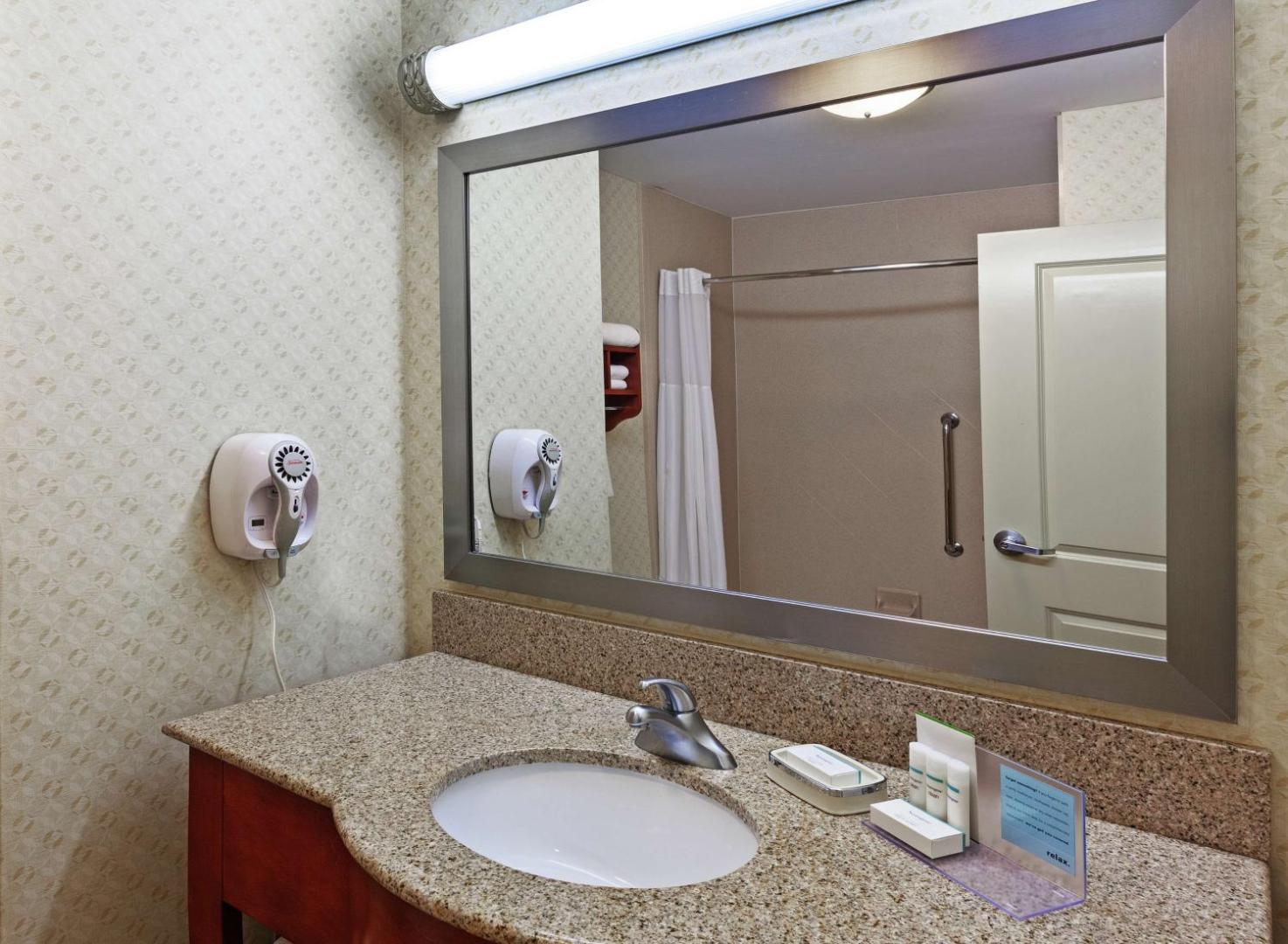Hampton Inn & Suites El Paso West Hampton Inn & Suites El Paso West