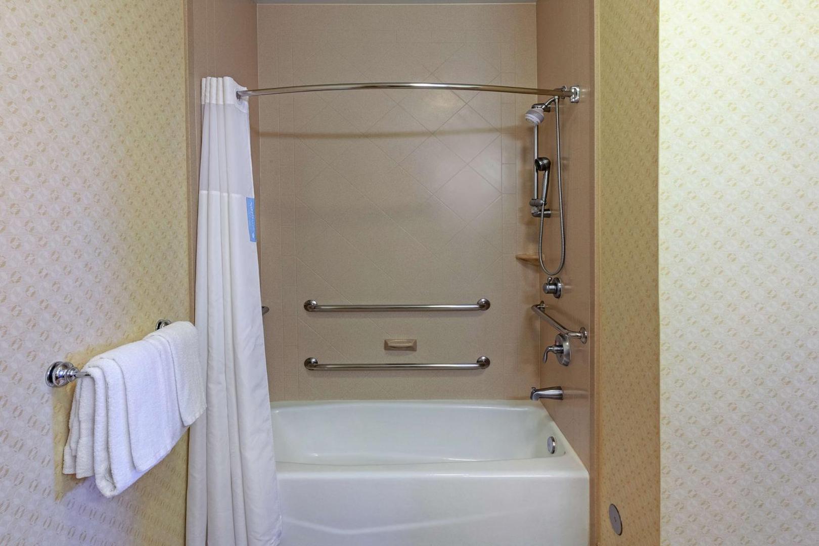Hampton Inn & Suites El Paso West Hampton Inn & Suites El Paso West