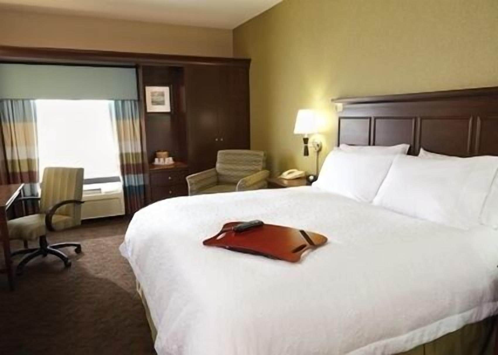 Hampton Inn & Suites Dallas Ft Worth Airport South Hampton Inn & Suites Dallas Ft Worth Airport South