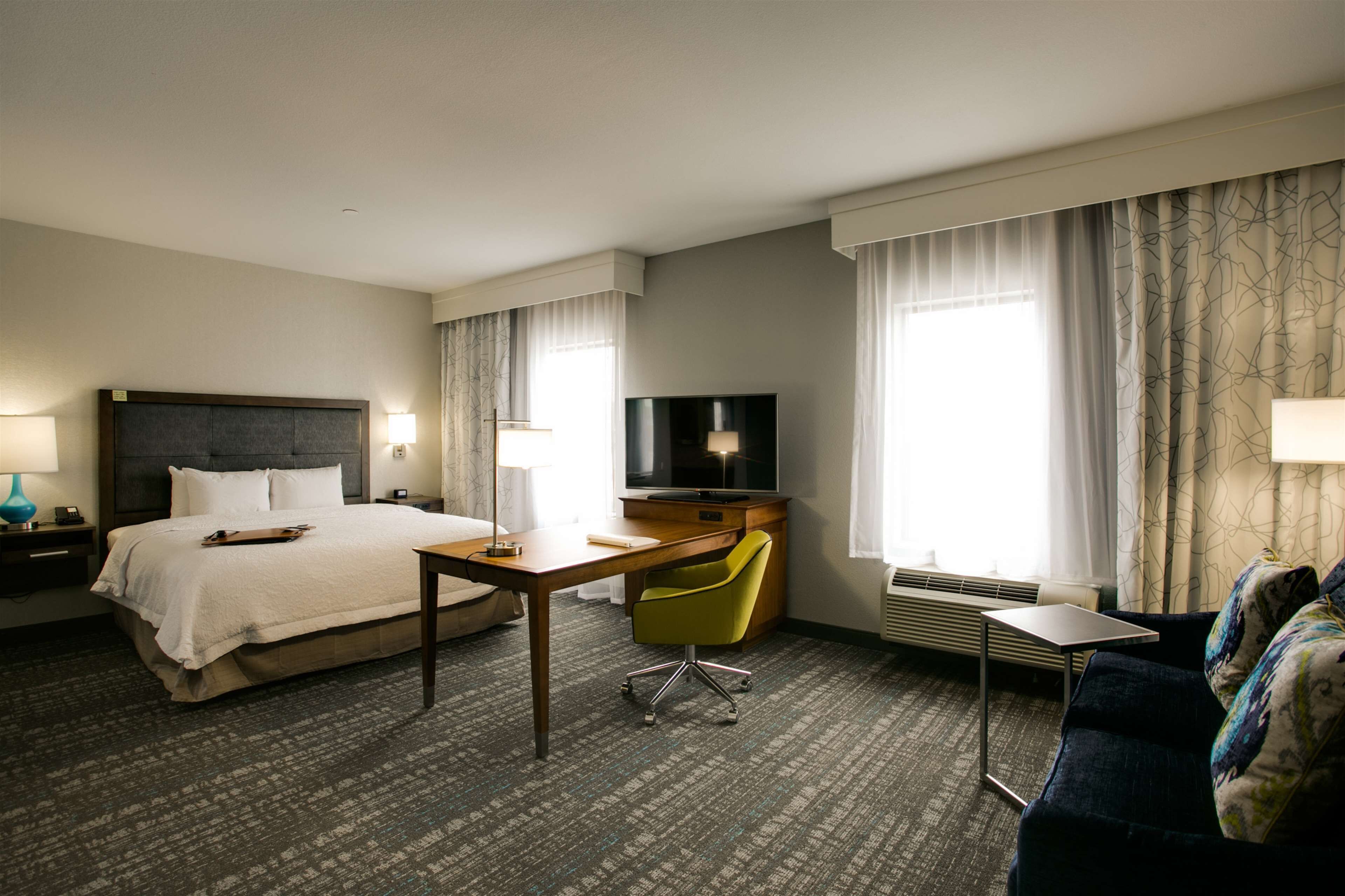 Hampton Inn & Suites Dallas Ft Worth Airport South Hampton Inn & Suites Dallas Ft Worth Airport South