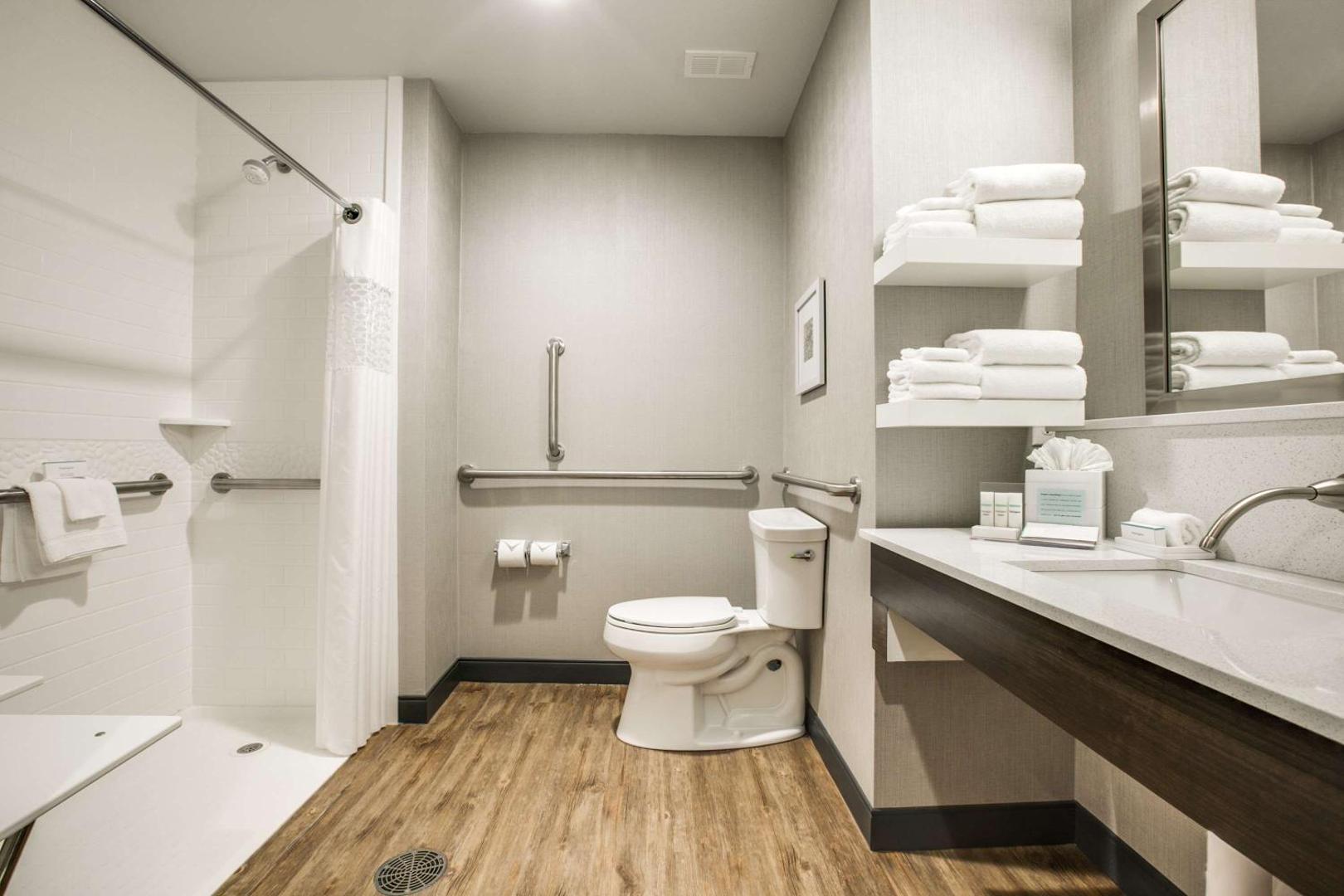 Hampton Inn & Suites Dallas Ft Worth Airport South Hampton Inn & Suites Dallas Ft Worth Airport South