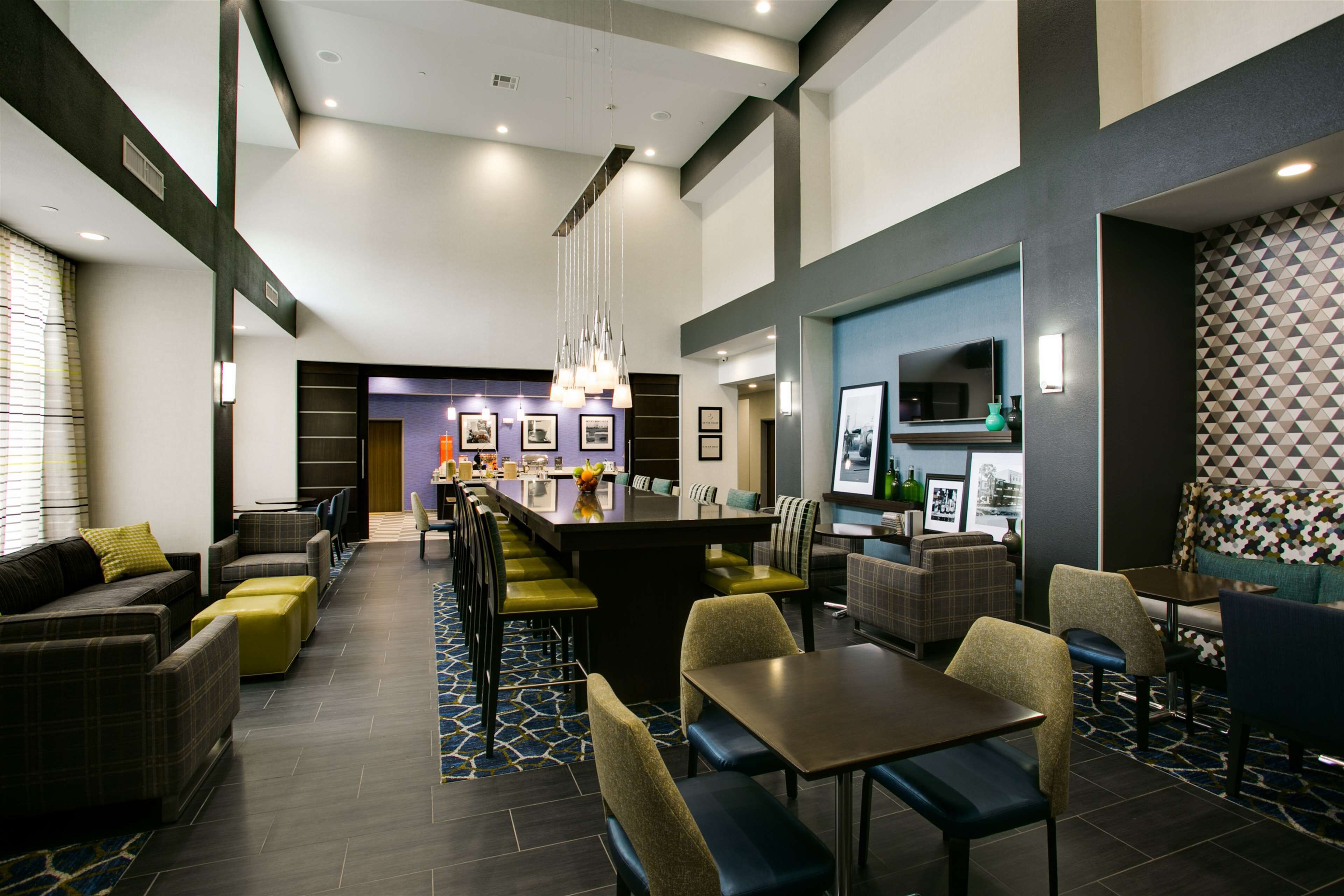 Hampton Inn & Suites Dallas Ft Worth Airport South Hampton Inn & Suites Dallas Ft Worth Airport South