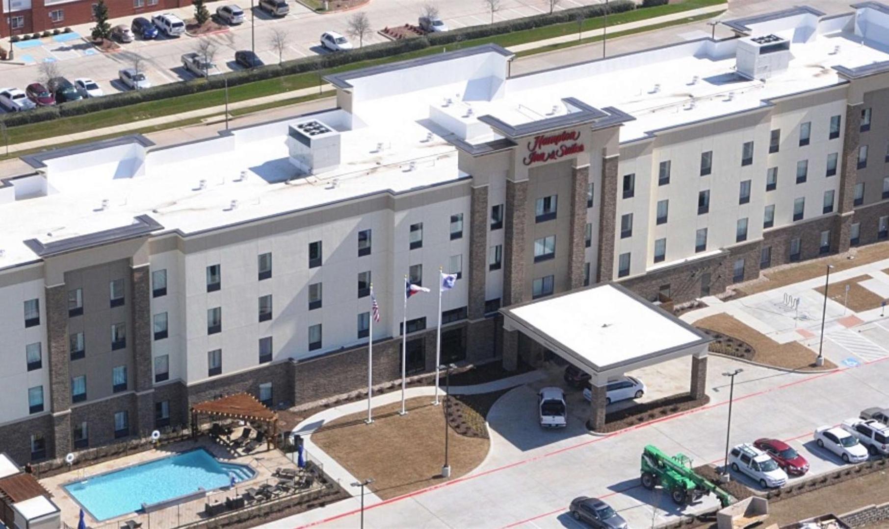 Hampton Inn & Suites Dallas Ft Worth Airport South Hampton Inn & Suites Dallas Ft Worth Airport South