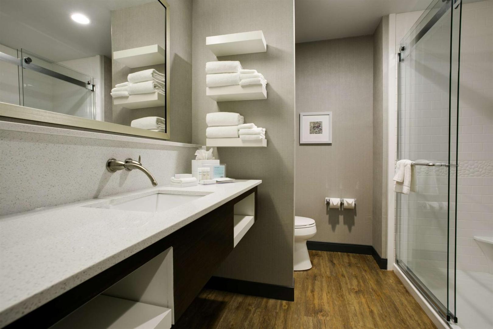 Hampton Inn & Suites Dallas Ft Worth Airport South Hampton Inn & Suites Dallas Ft Worth Airport South
