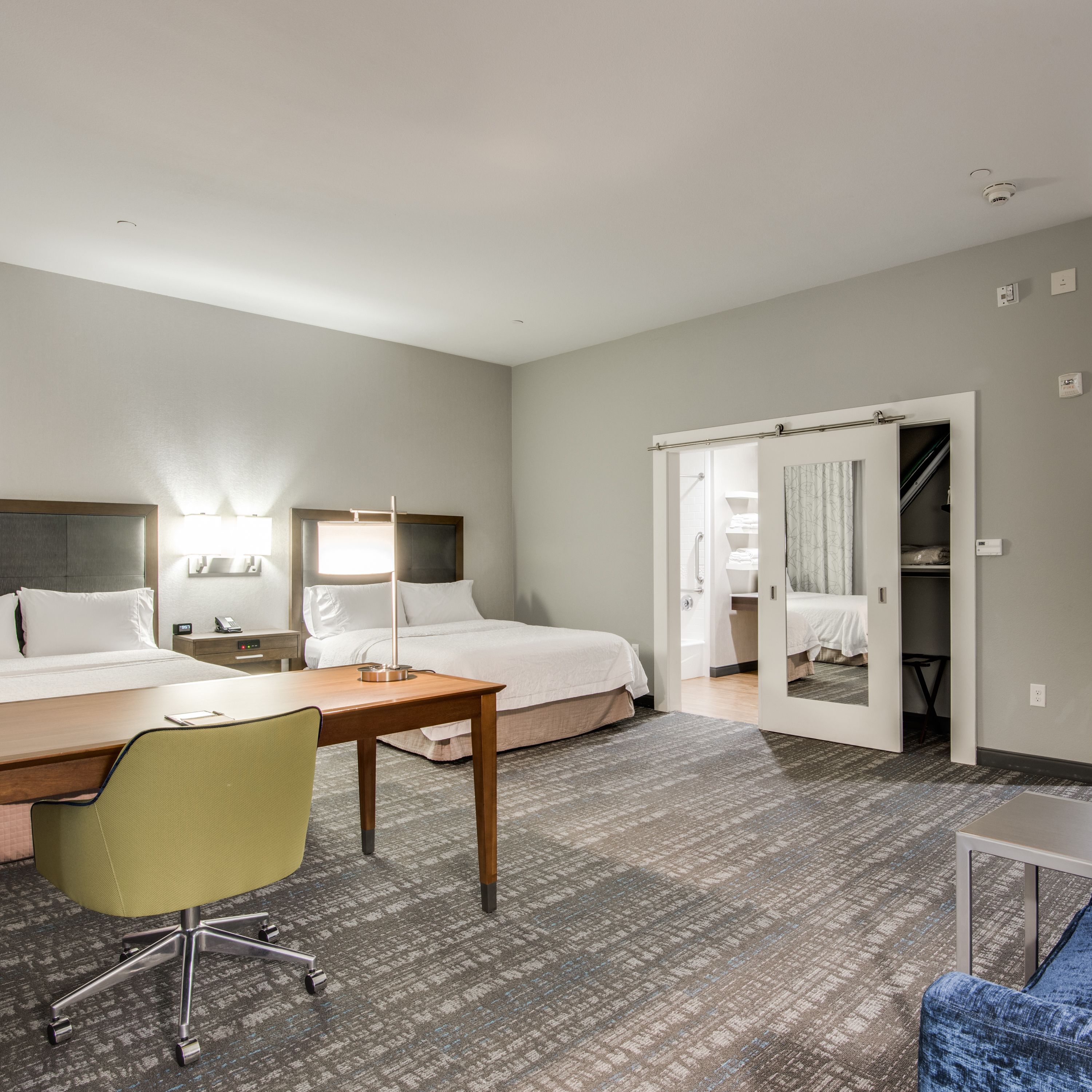 Hampton Inn & Suites Dallas Ft Worth Airport South Hampton Inn & Suites Dallas Ft Worth Airport South