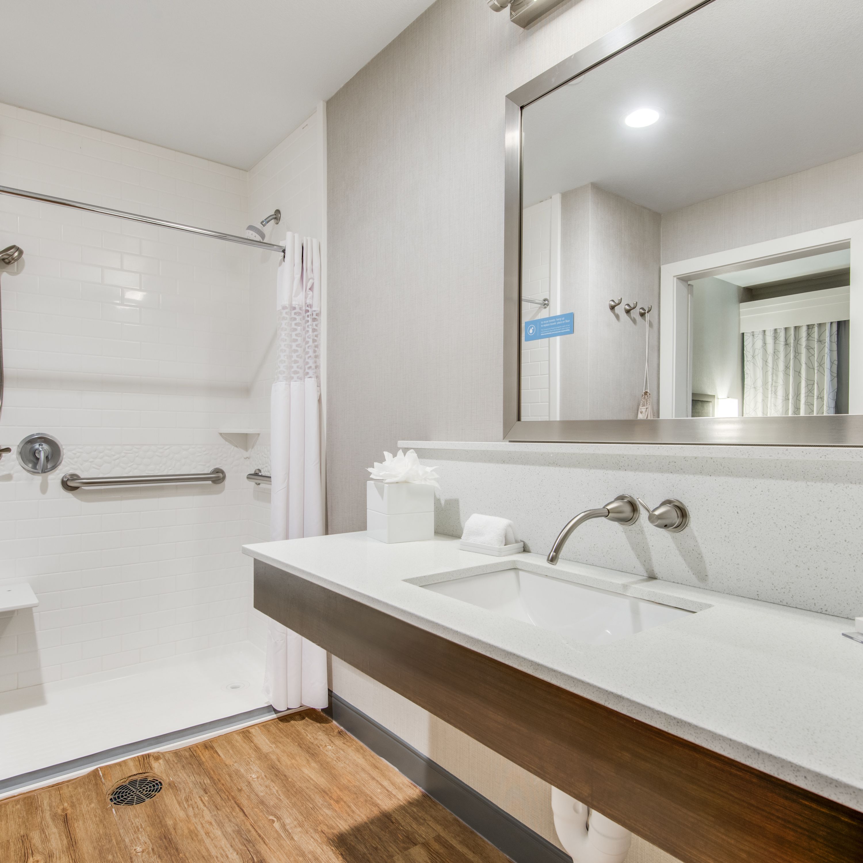 Hampton Inn & Suites Dallas Ft Worth Airport South Hampton Inn & Suites Dallas Ft Worth Airport South