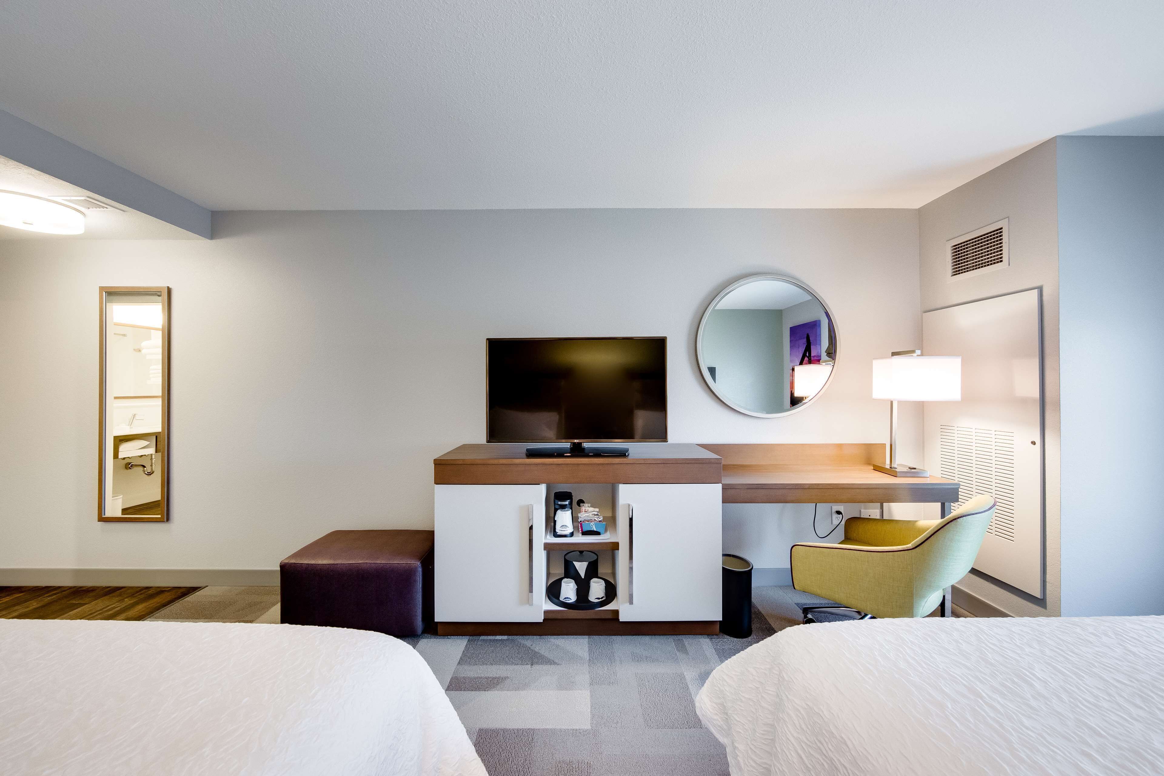 Hampton Inn & Suites Fort Worth Downtown Hampton Inn & Suites Fort Worth Downtown