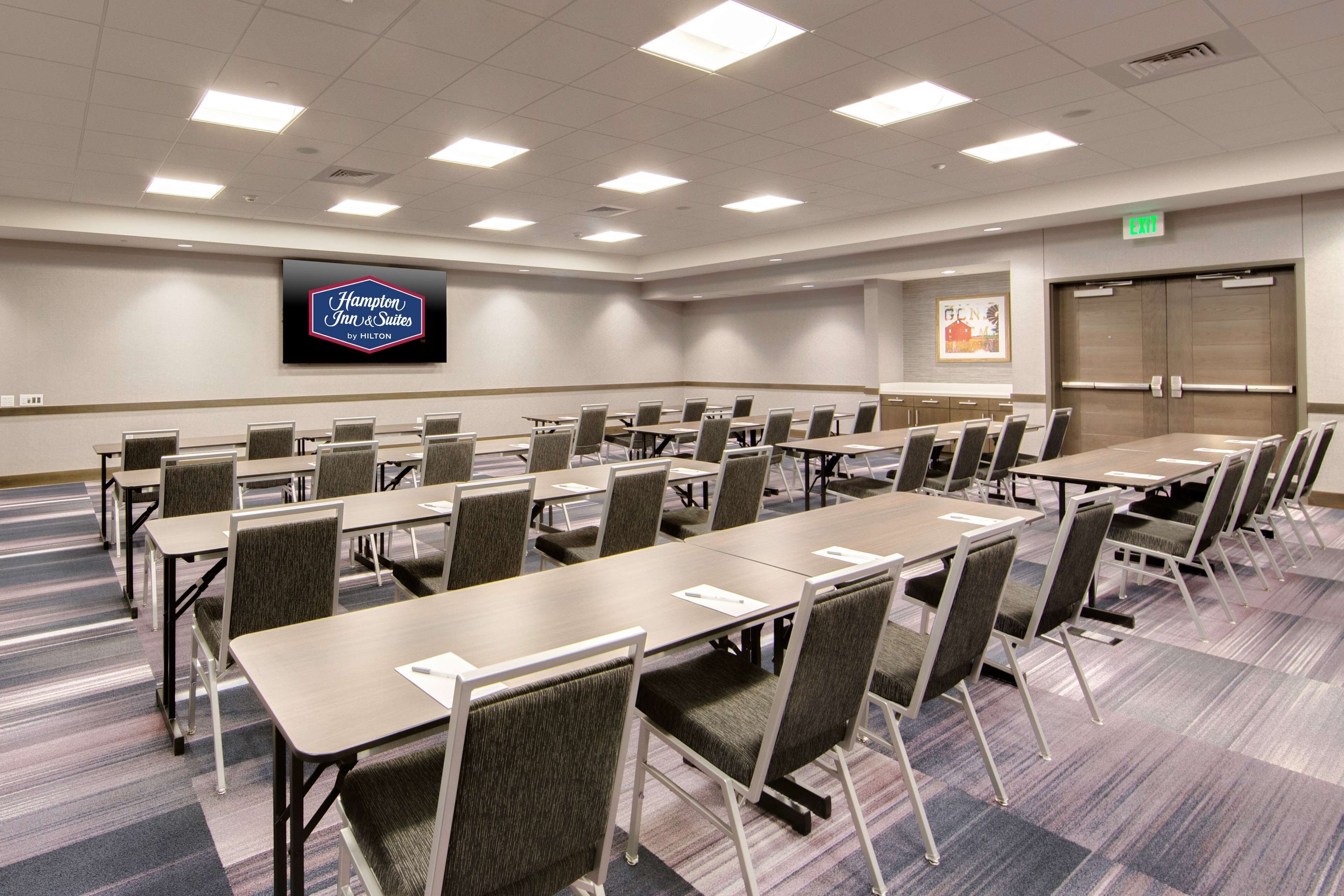 Hampton Inn & Suites Fort Worth Downtown Hampton Inn & Suites Fort Worth Downtown