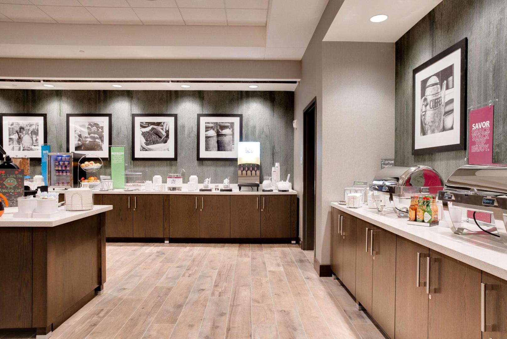 Hampton Inn & Suites Fort Worth Downtown Hampton Inn & Suites Fort Worth Downtown