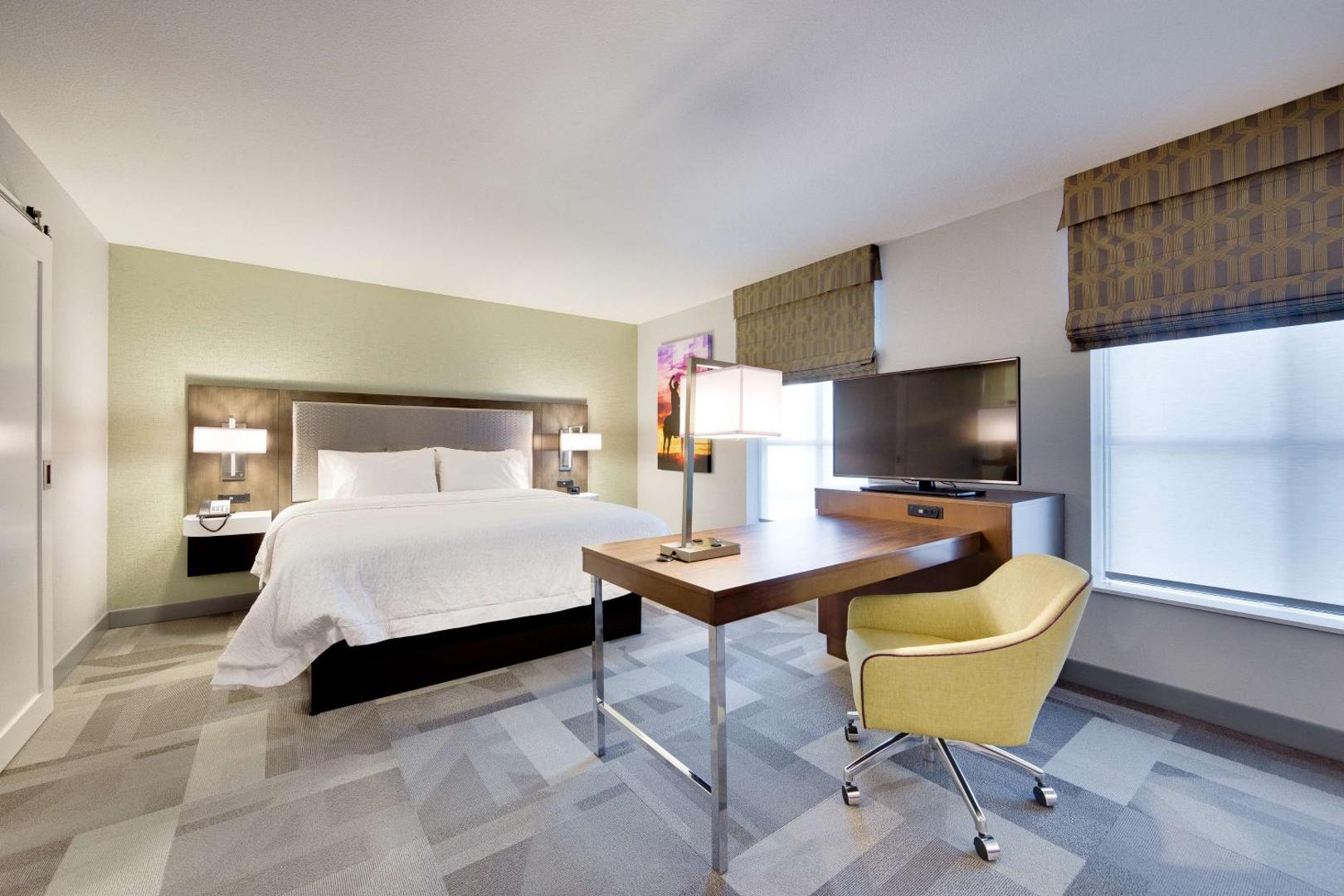 Hampton Inn & Suites Fort Worth Downtown Hampton Inn & Suites Fort Worth Downtown