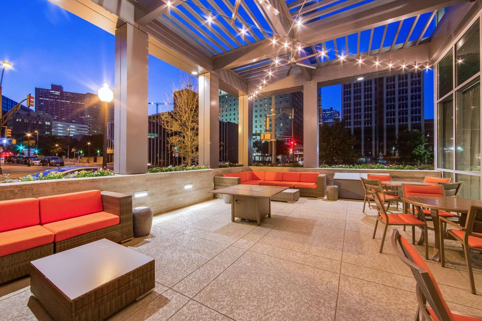 Hampton Inn & Suites Fort Worth Downtown Hampton Inn & Suites Fort Worth Downtown