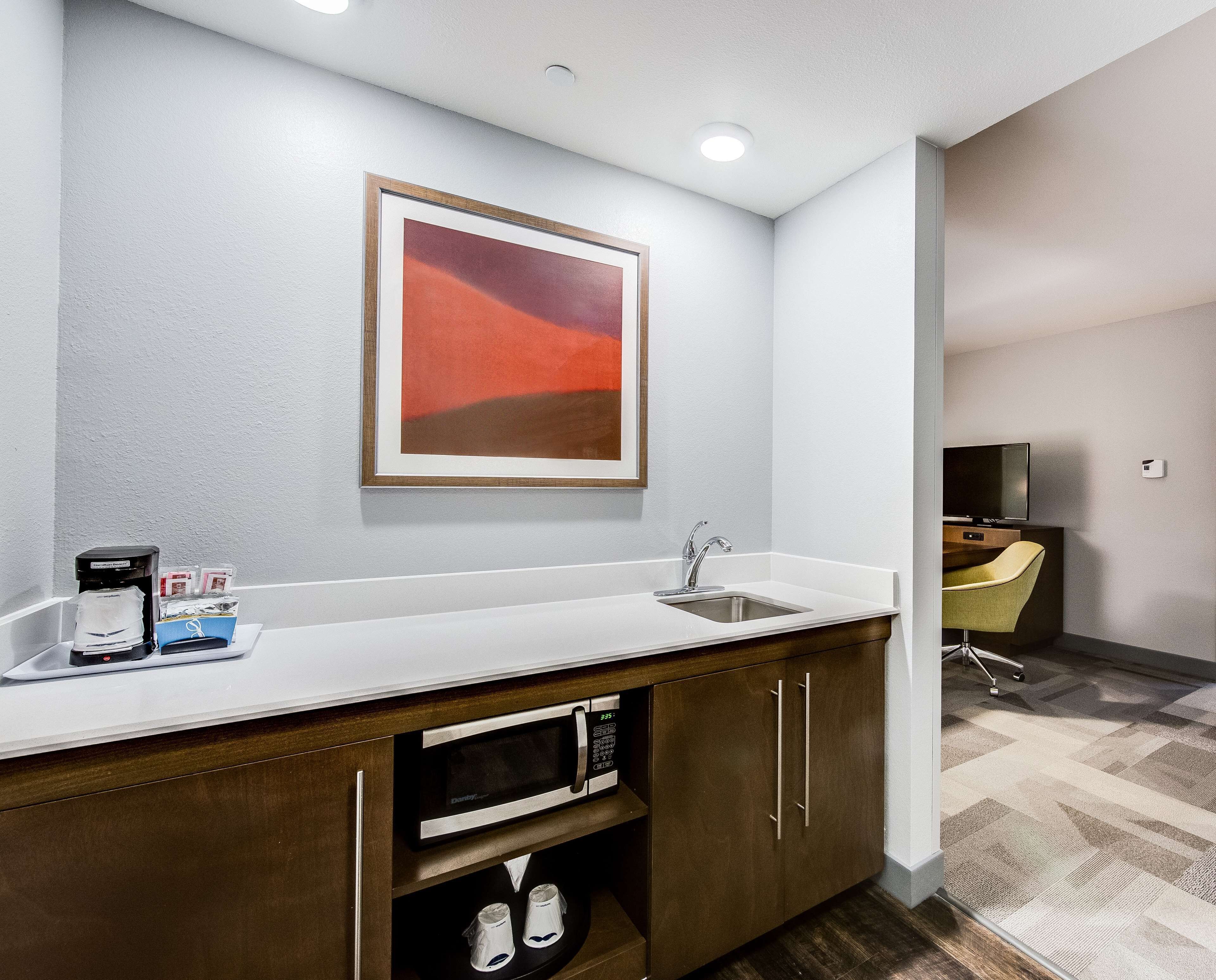 Hampton Inn & Suites Fort Worth Downtown Hampton Inn & Suites Fort Worth Downtown