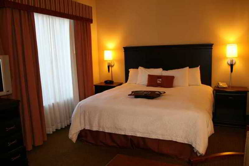 Hampton Inn & Suites Gainesville Hampton Inn & Suites Gainesville