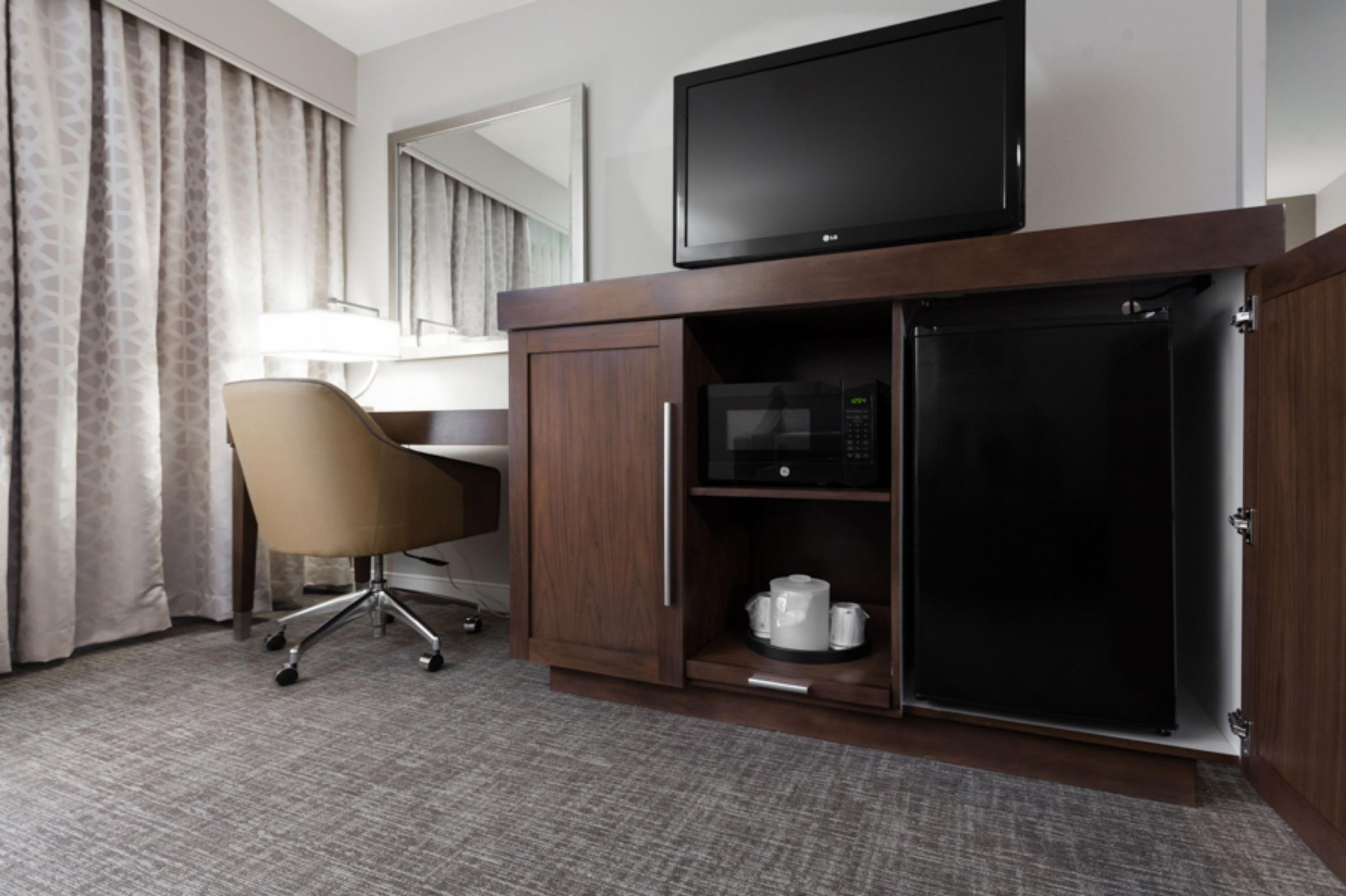 Hampton Inn & Suites DFW Airport Hampton Inn & Suites DFW Airport